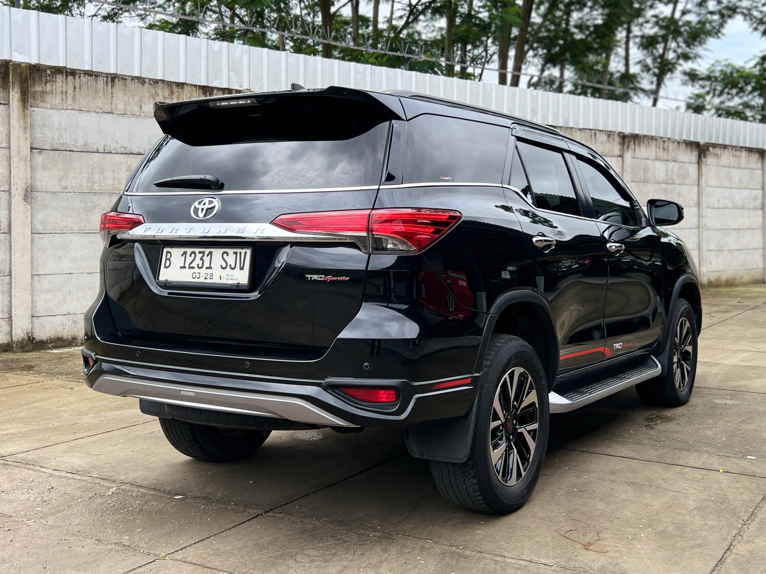 2018 Toyota Fortuner 2.4 VRZ AT 2018 Toyota Fortuner 2.4 VRZ AT