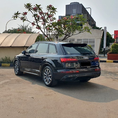 2022 Audi Q7 2022 Audi Q7