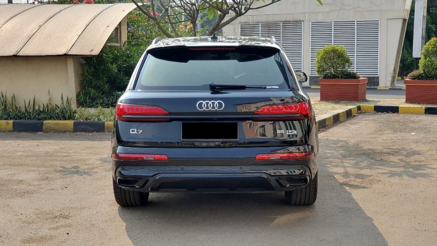 2022 Audi Q7 2022 Audi Q7