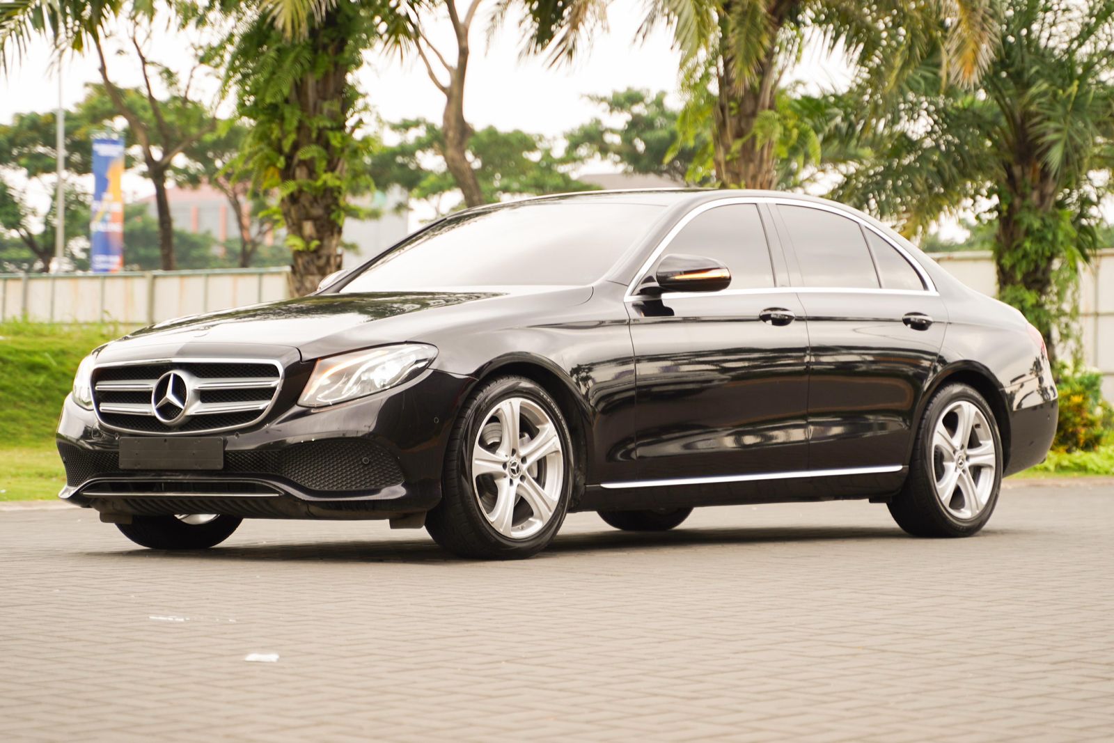 2019 Mercedes Benz E-Class  E 250 AVANGARDE CKD AT 2019 Mercedes Benz E-Class  E 250 AVANGARDE CKD AT