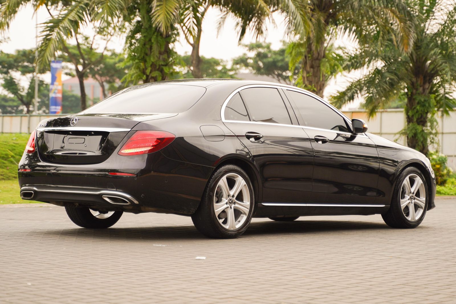 2019 Mercedes Benz E-Class  E 250 AVANGARDE CKD AT 2019 Mercedes Benz E-Class  E 250 AVANGARDE CKD AT