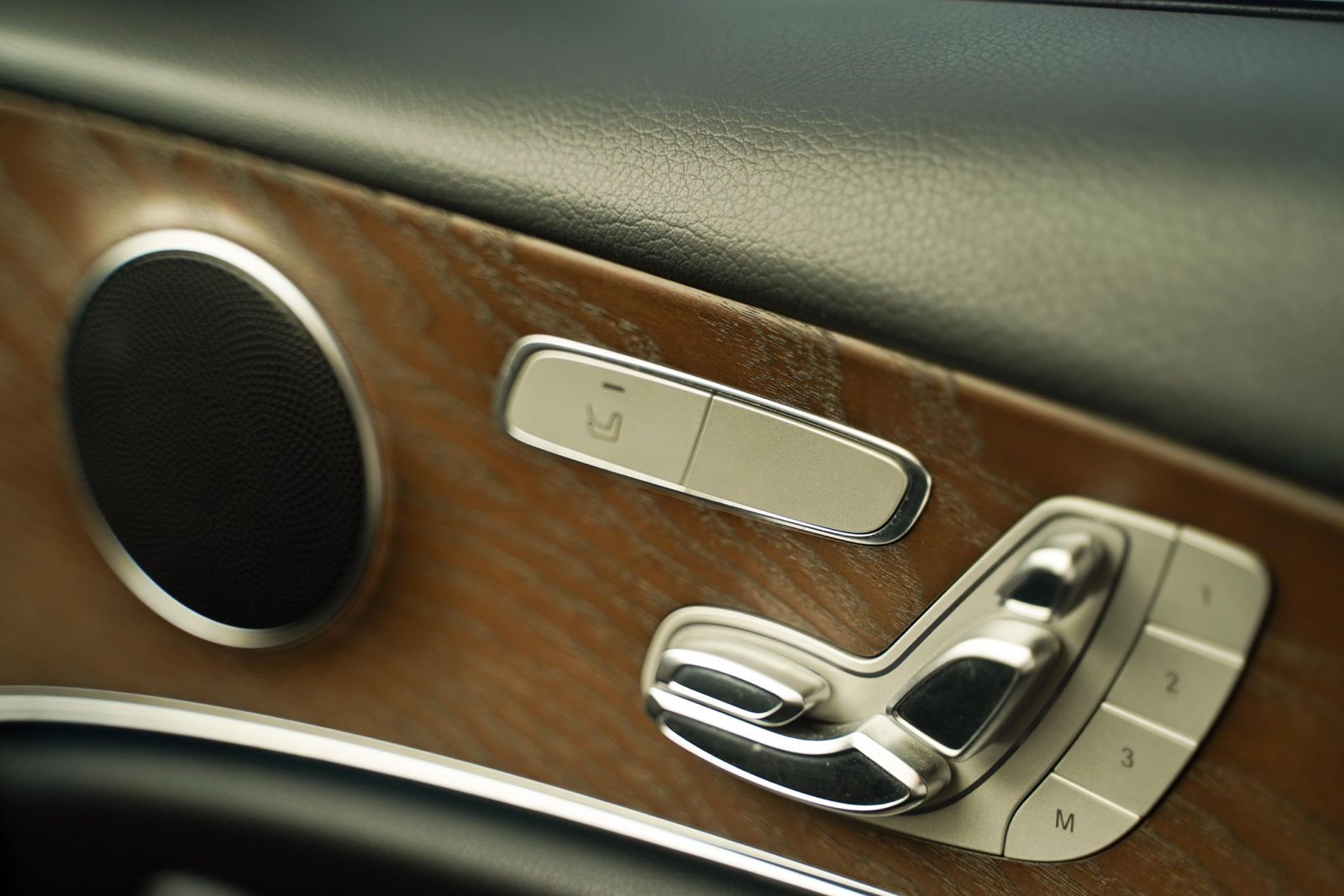 2019 Mercedes Benz E-Class  E 250 AVANGARDE CKD AT 2019 Mercedes Benz E-Class  E 250 AVANGARDE CKD AT