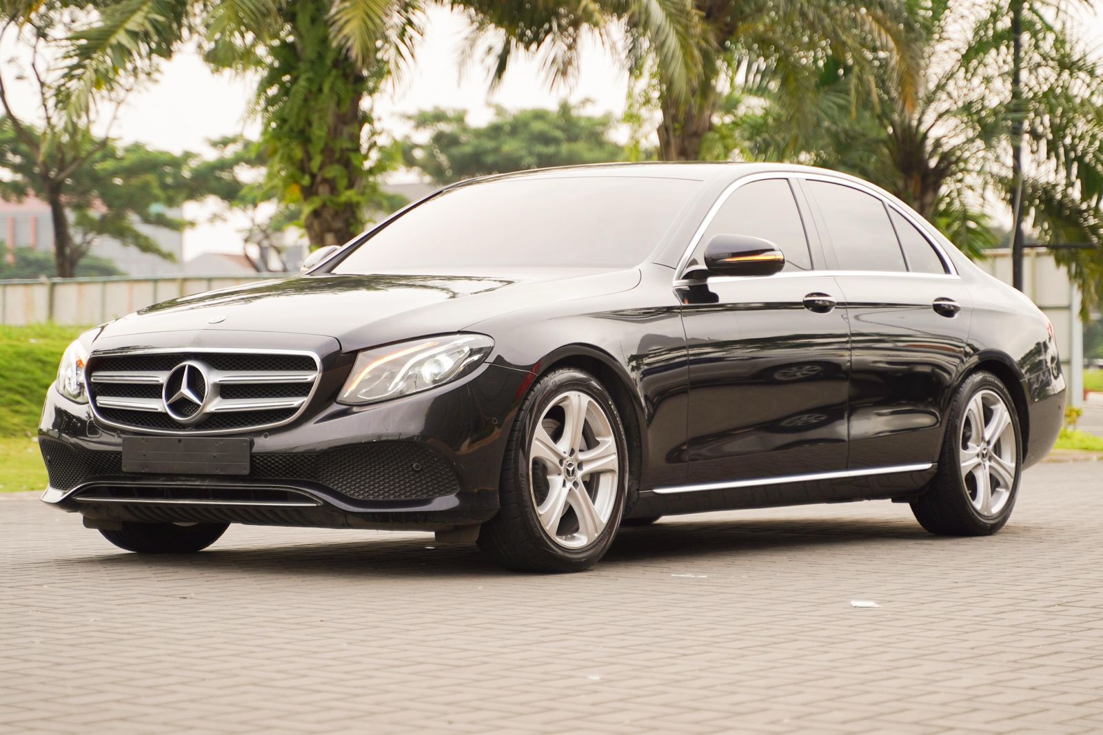 2019 Mercedes Benz E-Class  E 250 AVANGARDE CKD AT 2019 Mercedes Benz E-Class  E 250 AVANGARDE CKD AT