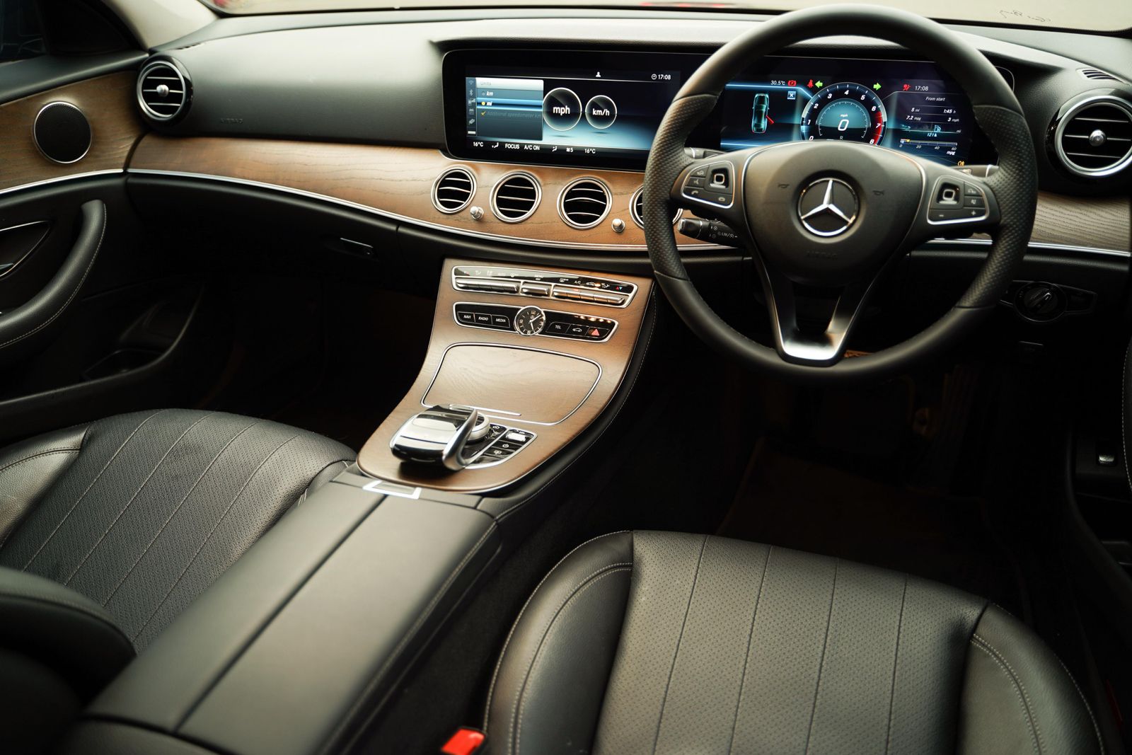 2019 Mercedes Benz E-Class  E 250 AVANGARDE CKD AT 2019 Mercedes Benz E-Class  E 250 AVANGARDE CKD AT