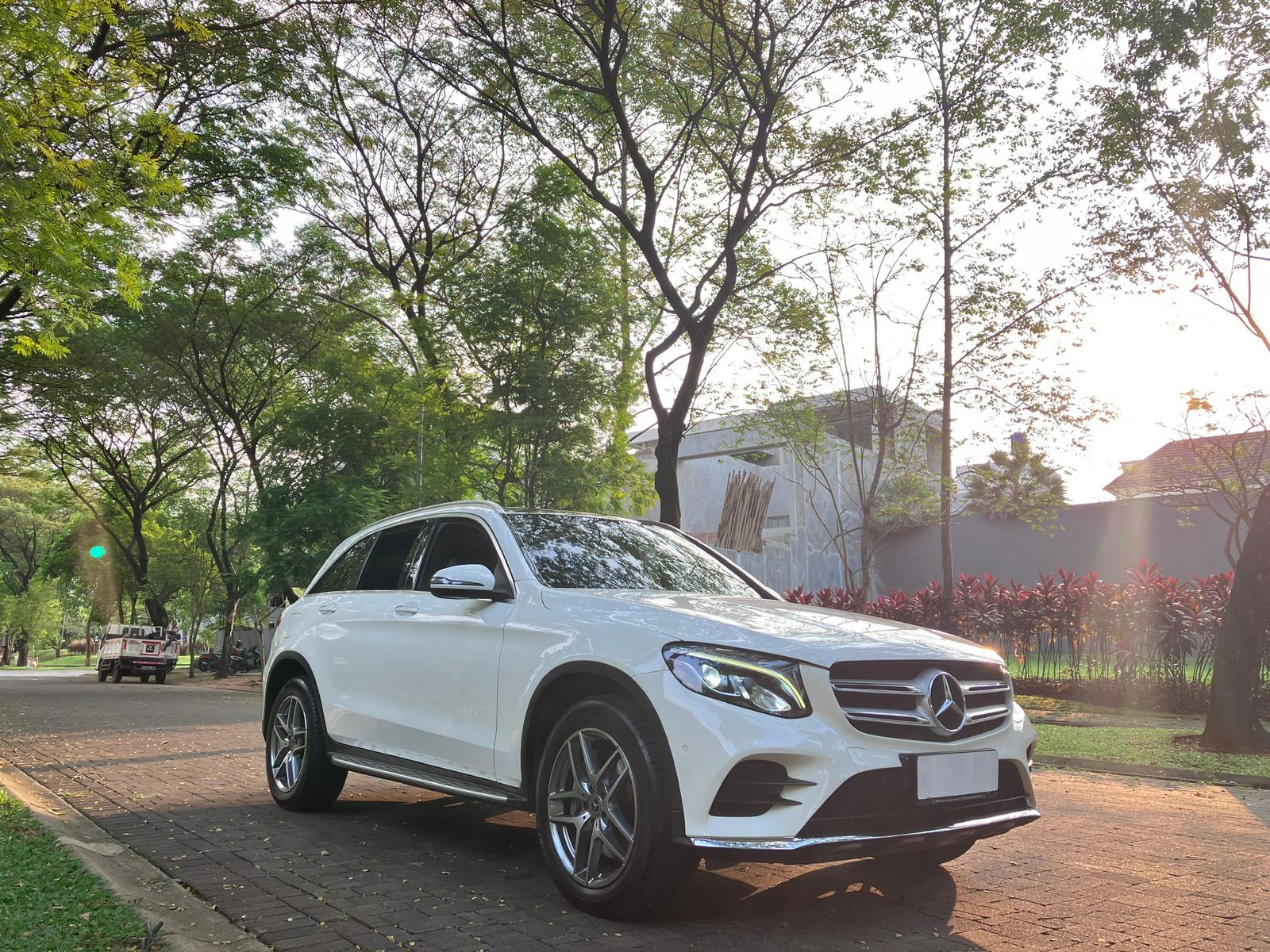 2018 Mercedes Benz GLC-Class 200 AMG Line 2018 Mercedes Benz GLC-Class 200 AMG Line