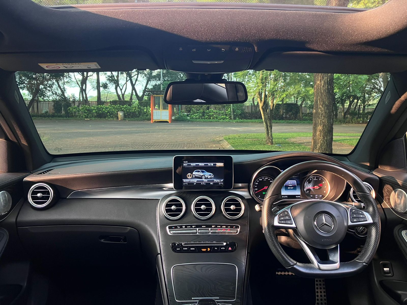 2018 Mercedes Benz GLC-Class 200 AMG Line 2018 Mercedes Benz GLC-Class 200 AMG Line