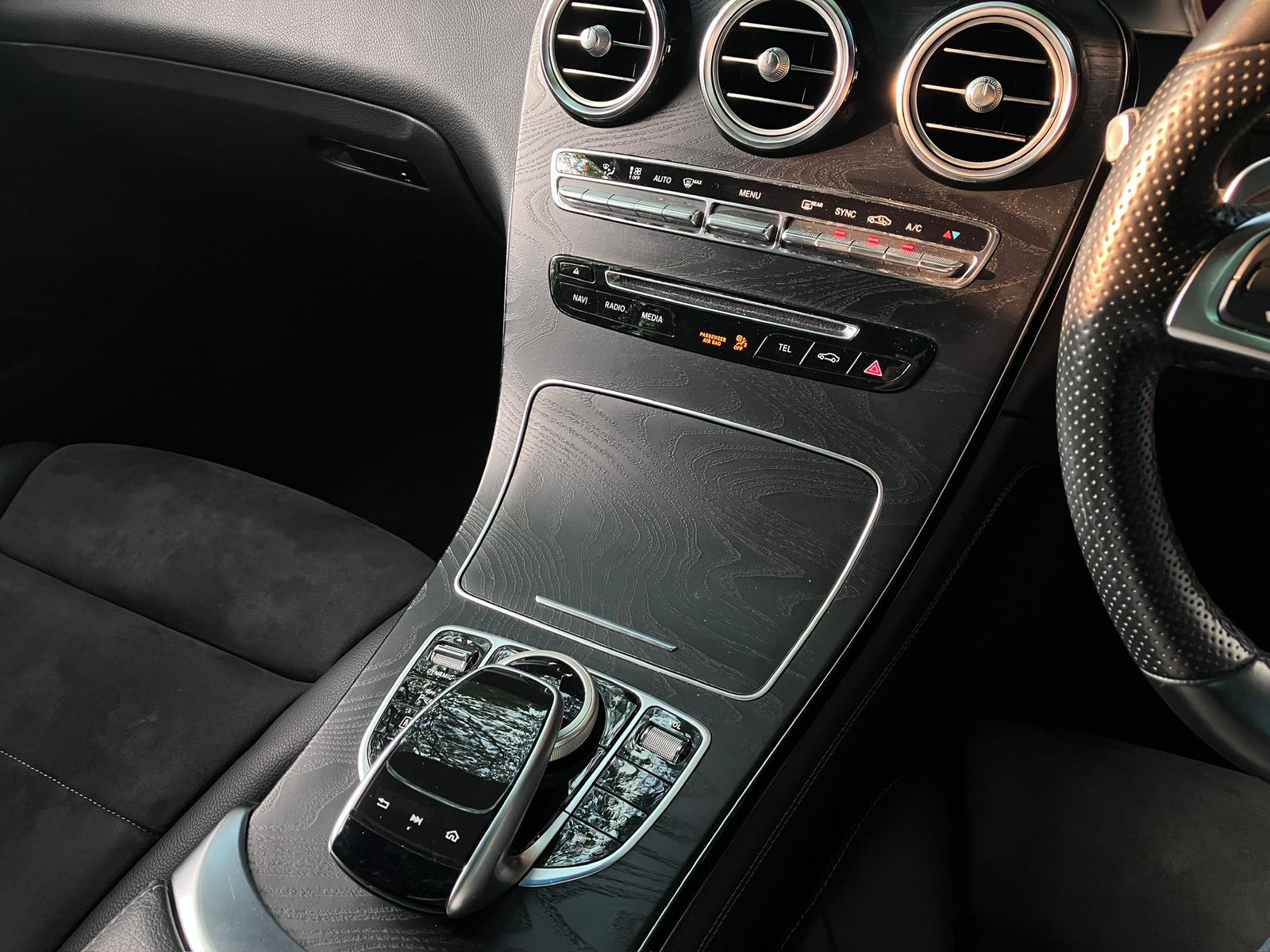 2018 Mercedes Benz GLC-Class 200 AMG Line 2018 Mercedes Benz GLC-Class 200 AMG Line