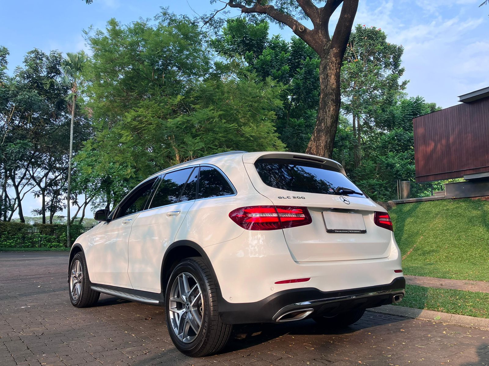 2018 Mercedes Benz GLC-Class 200 AMG Line 2018 Mercedes Benz GLC-Class 200 AMG Line