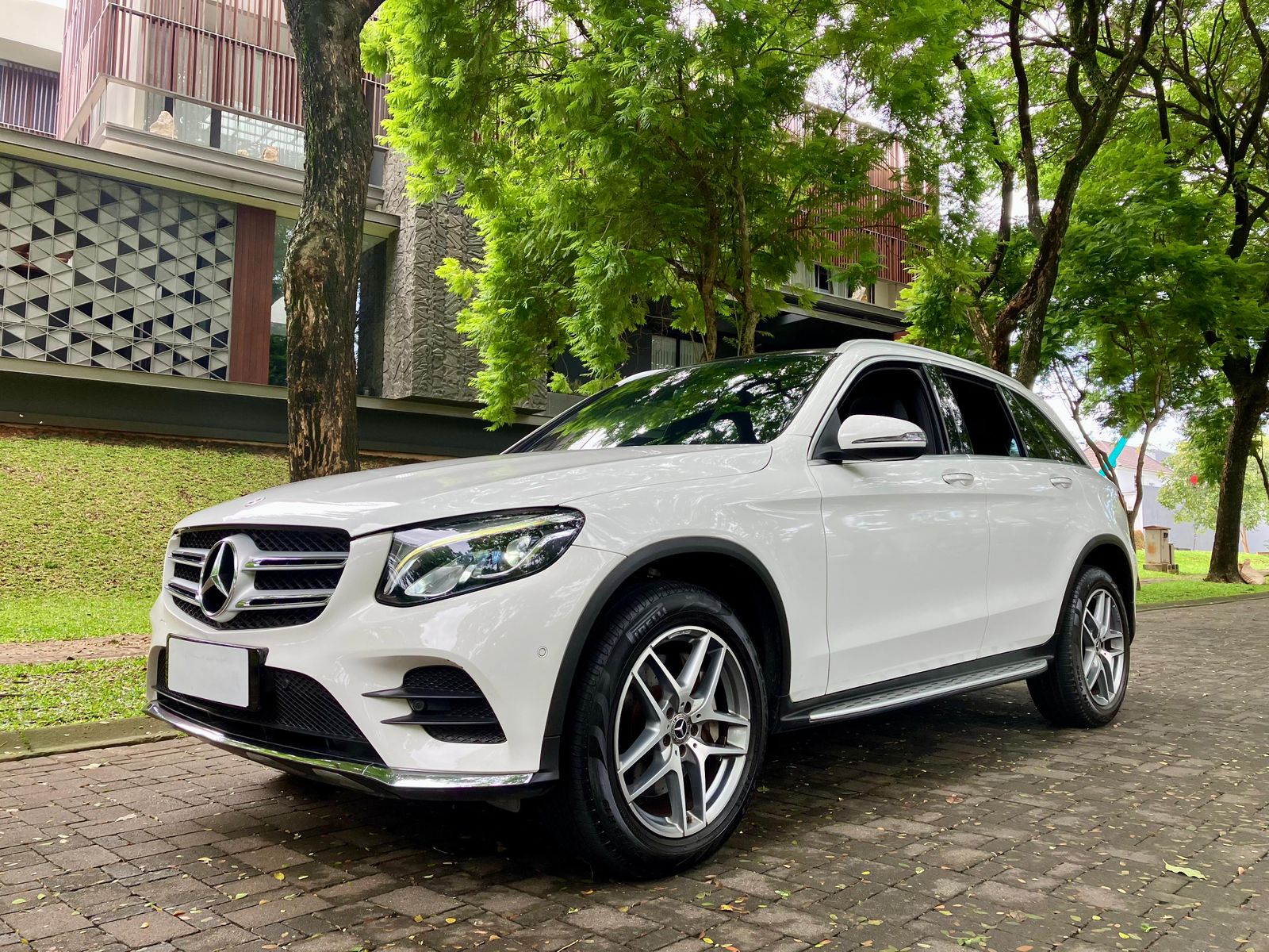 2018 Mercedes Benz GLC-Class 200 AMG Night Edition 2018 Mercedes Benz GLC-Class 200 AMG Night Edition