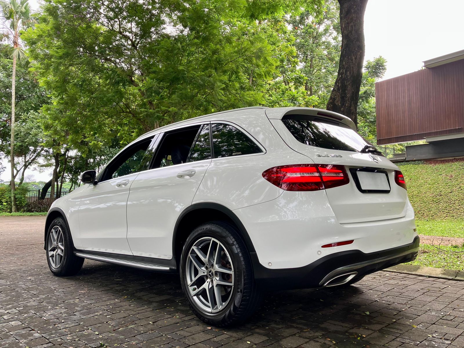 2018 Mercedes Benz GLC-Class 200 AMG Night Edition 2018 Mercedes Benz GLC-Class 200 AMG Night Edition