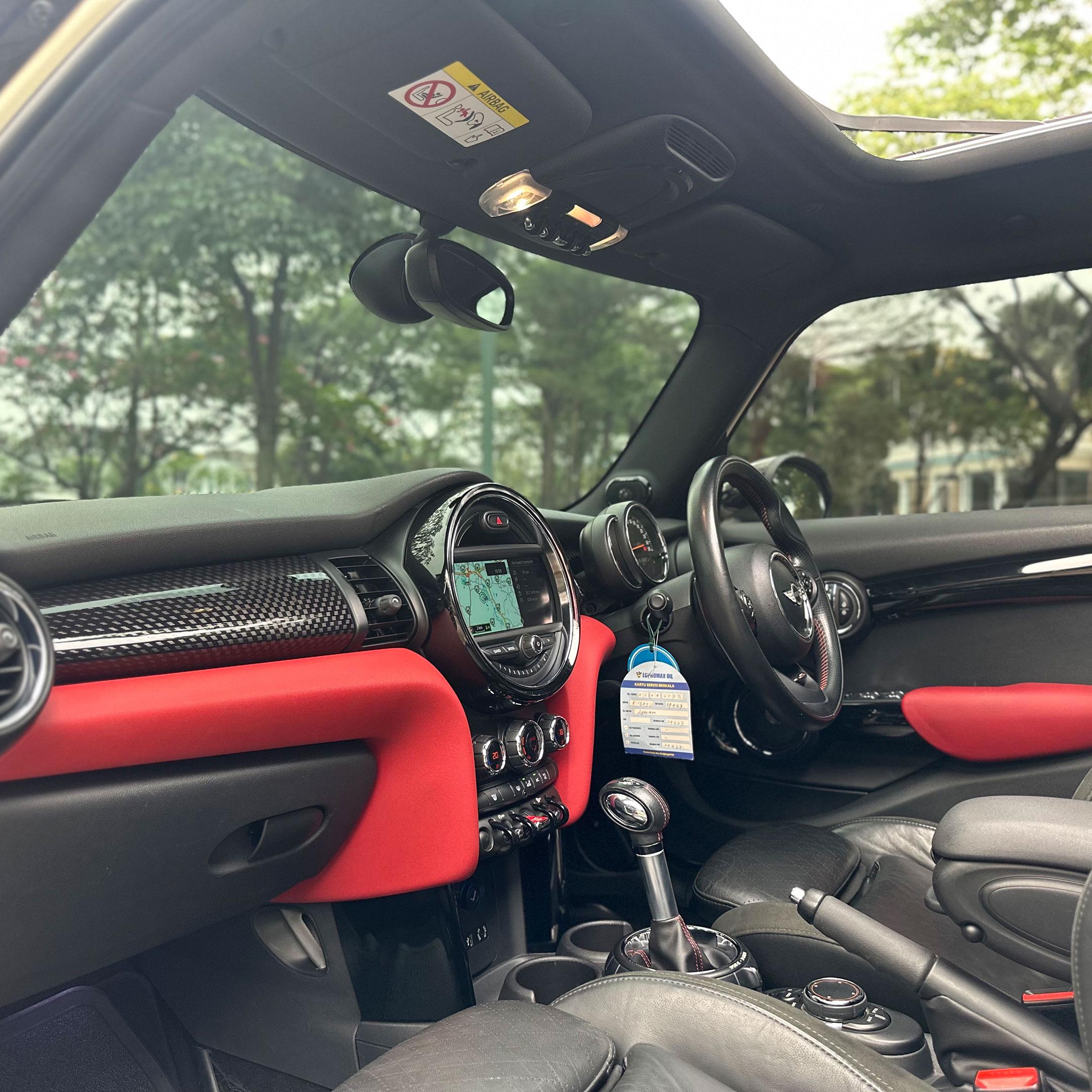 2016 MINI 5 Door Cooper S 2016 MINI 5 Door Cooper S