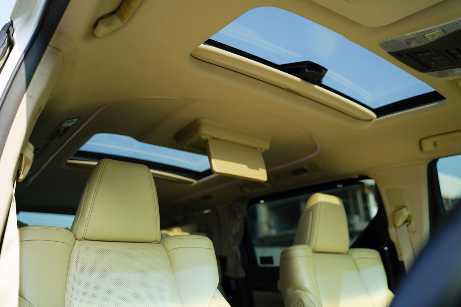 2015 Toyota Alphard  2.5 G 2015 Toyota Alphard  2.5 G