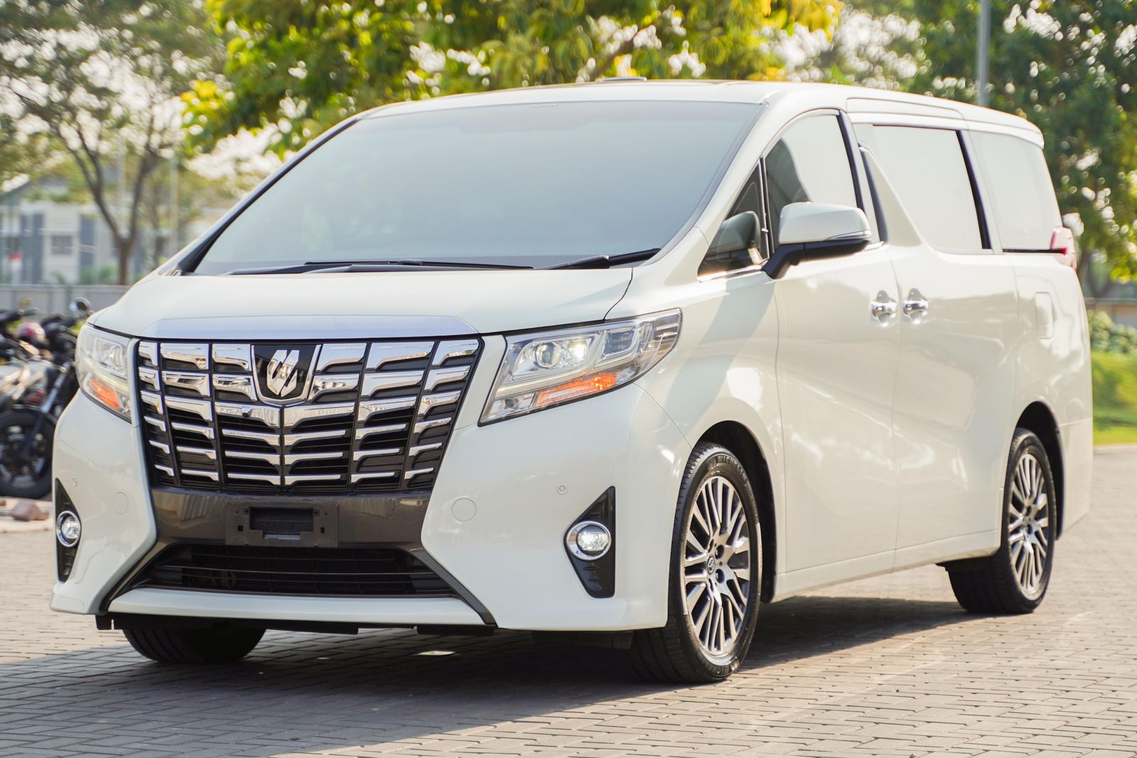 2015 Toyota Alphard  2.5 G 2015 Toyota Alphard  2.5 G