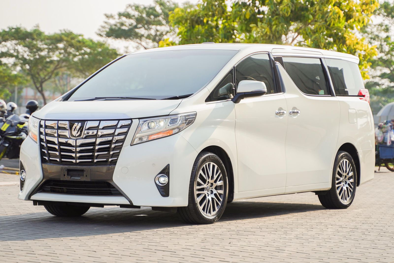 2015 Toyota Alphard  2.5 G 2015 Toyota Alphard  2.5 G