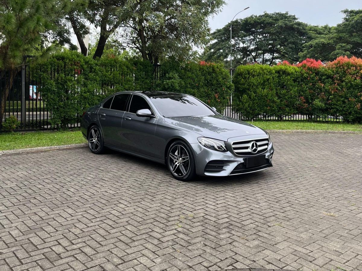 2018 Mercedes Benz E-Class  E 300 AMG Line 2018 Mercedes Benz E-Class  E 300 AMG Line