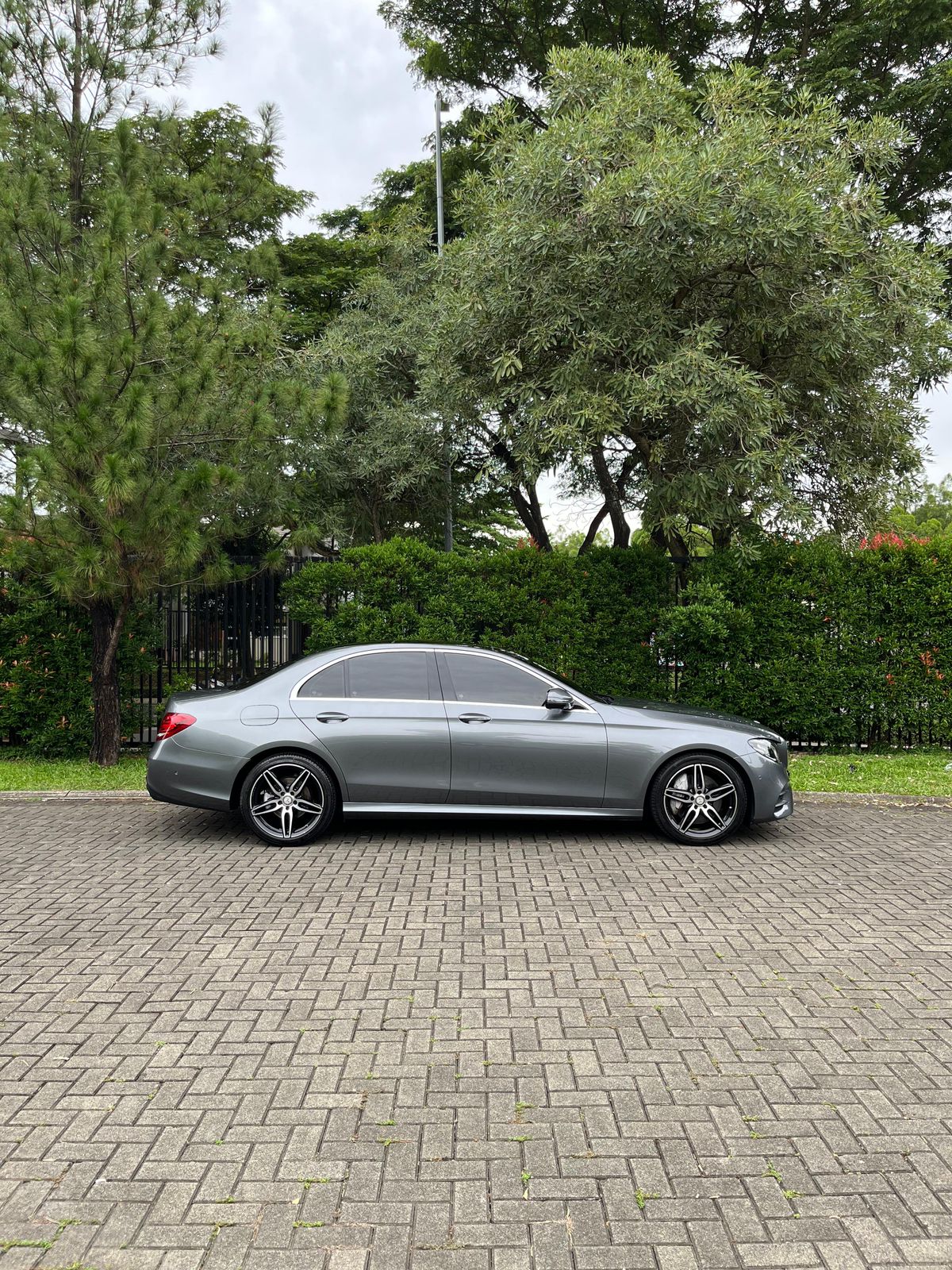 2018 Mercedes Benz E-Class  E 300 AMG Line 2018 Mercedes Benz E-Class  E 300 AMG Line