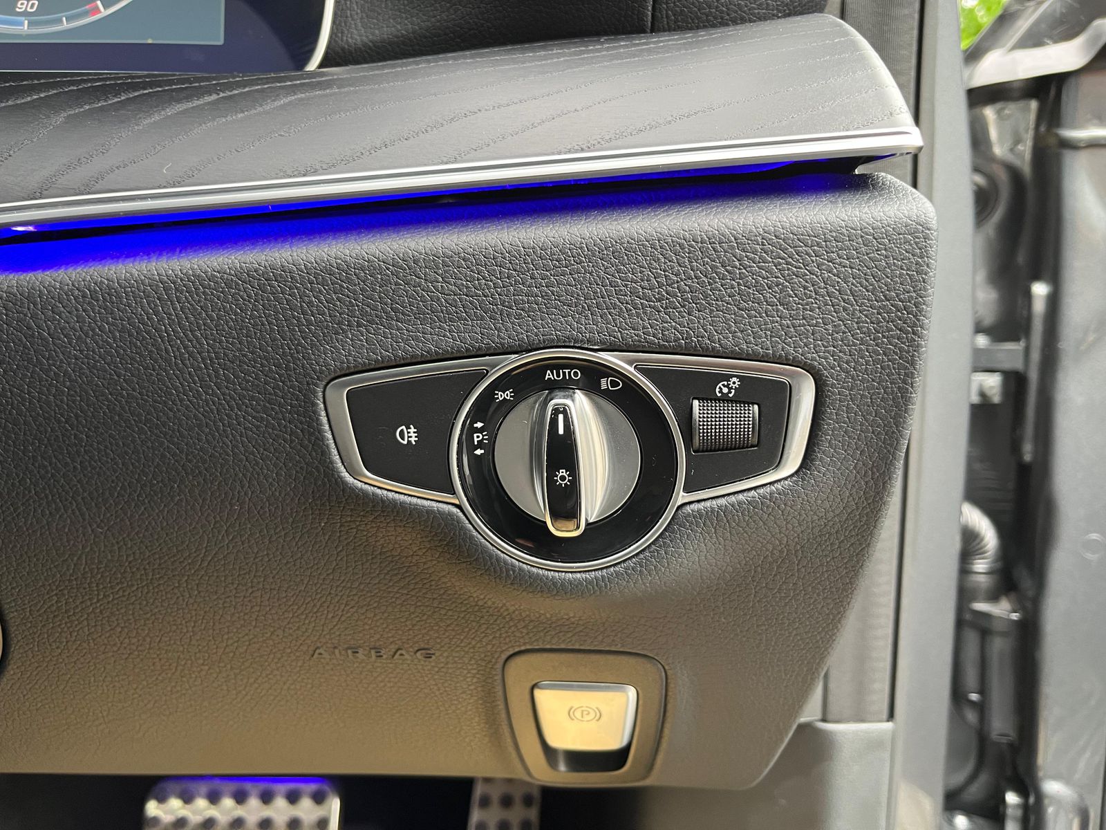 2018 Mercedes Benz E-Class  E 300 AMG Line 2018 Mercedes Benz E-Class  E 300 AMG Line