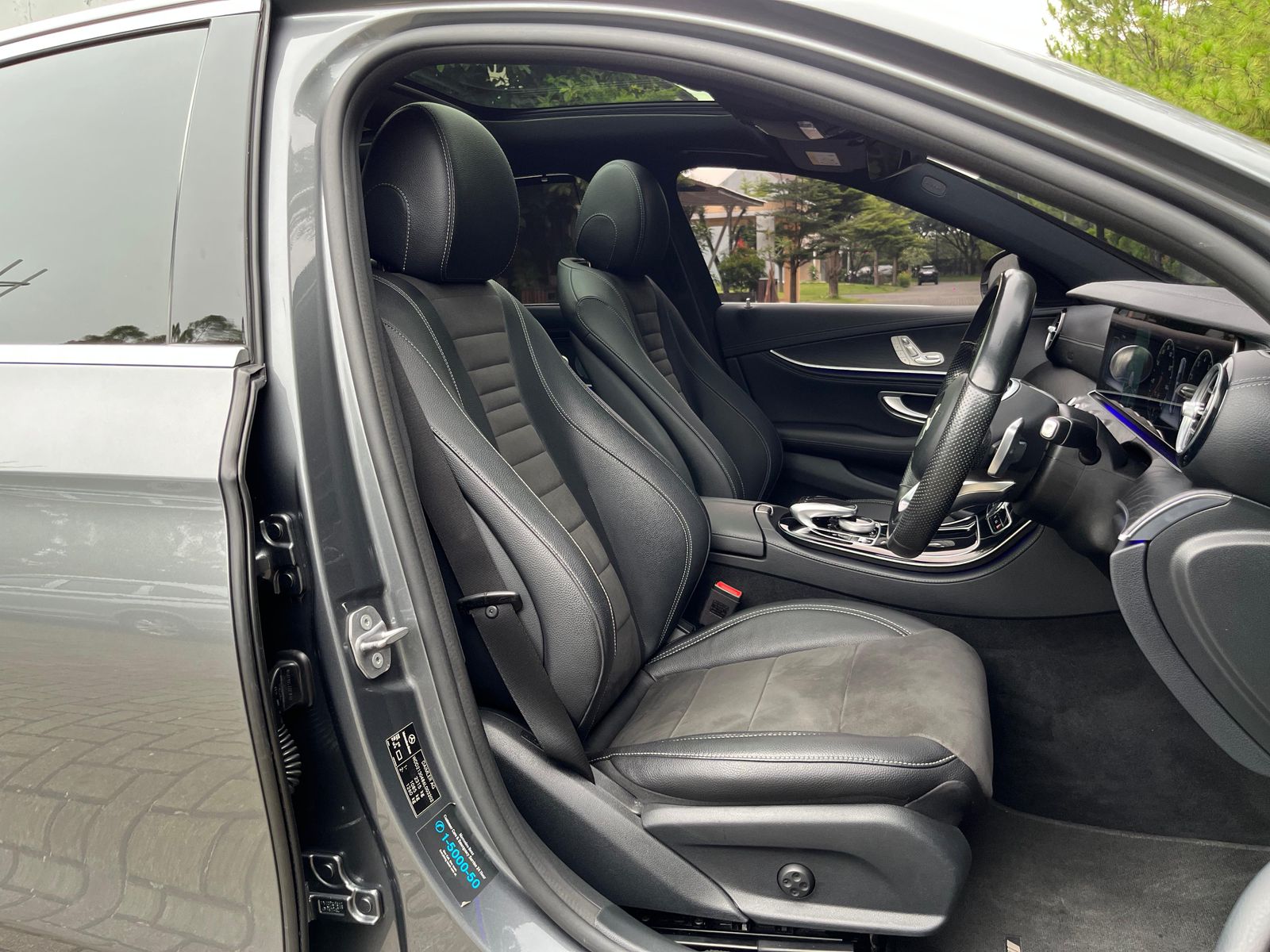 2018 Mercedes Benz E-Class  E 300 AMG Line 2018 Mercedes Benz E-Class  E 300 AMG Line