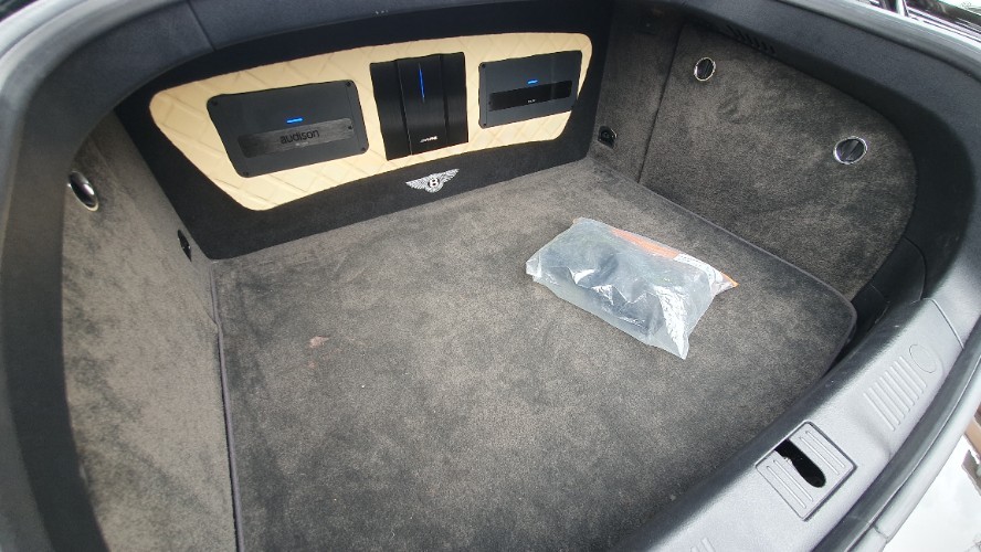 2014 Bentley Flying Spur 2014 Bentley Flying Spur