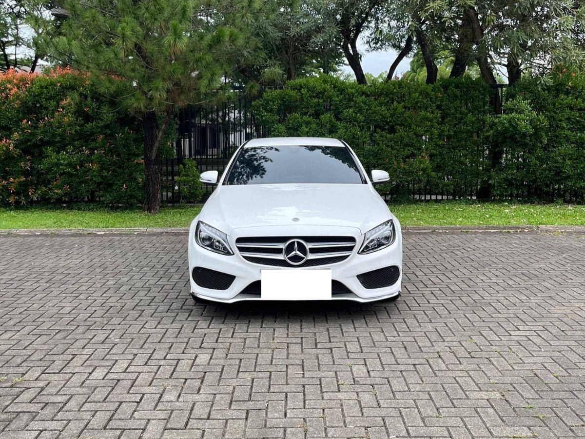 Second Hand 2018 Mercedes Benz C-Class Sedan C 200 Second Hand 2018 Mercedes Benz C-Class Sedan C 200