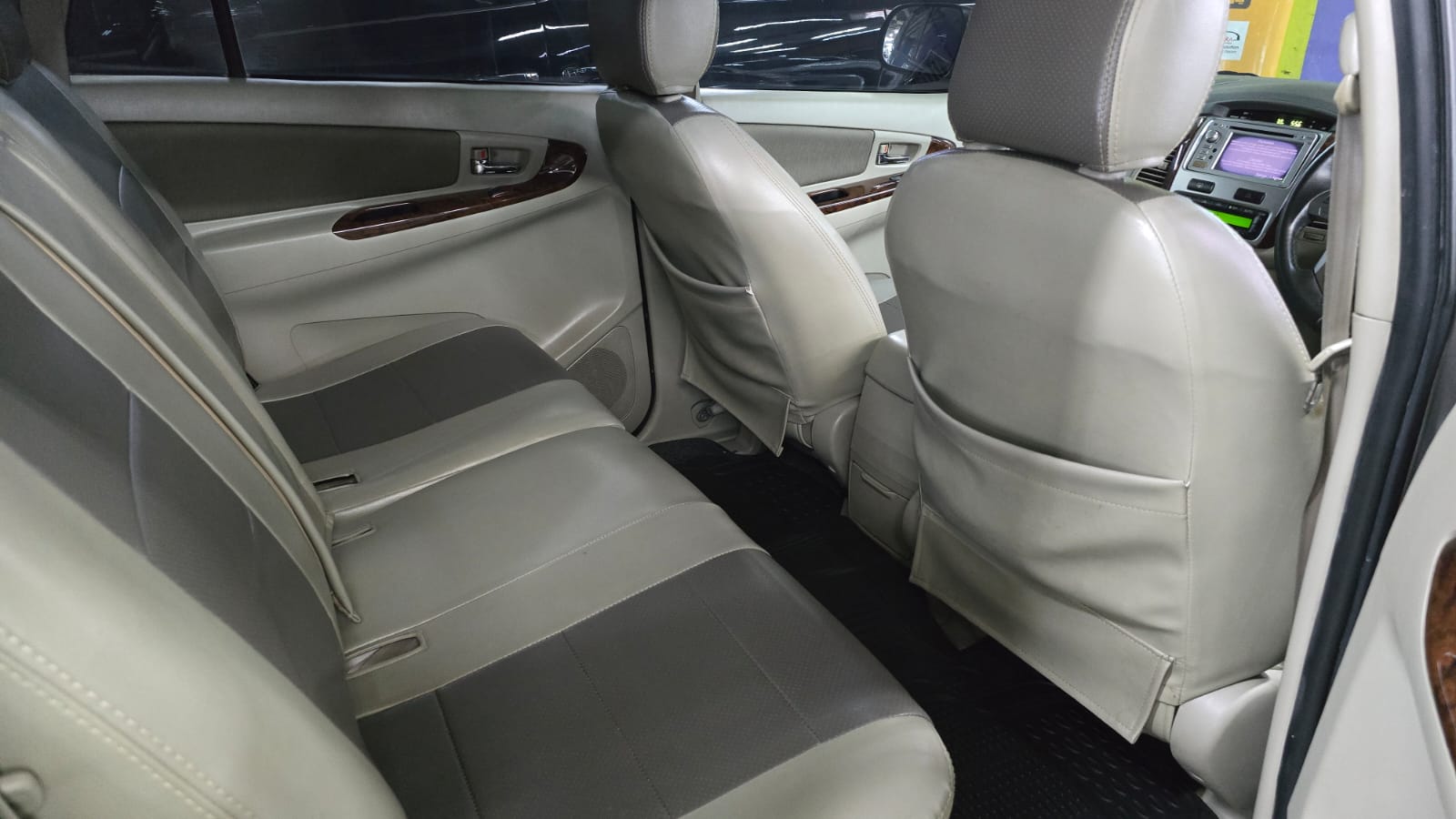 2012 Toyota Kijang Innova 2012 Toyota Kijang Innova