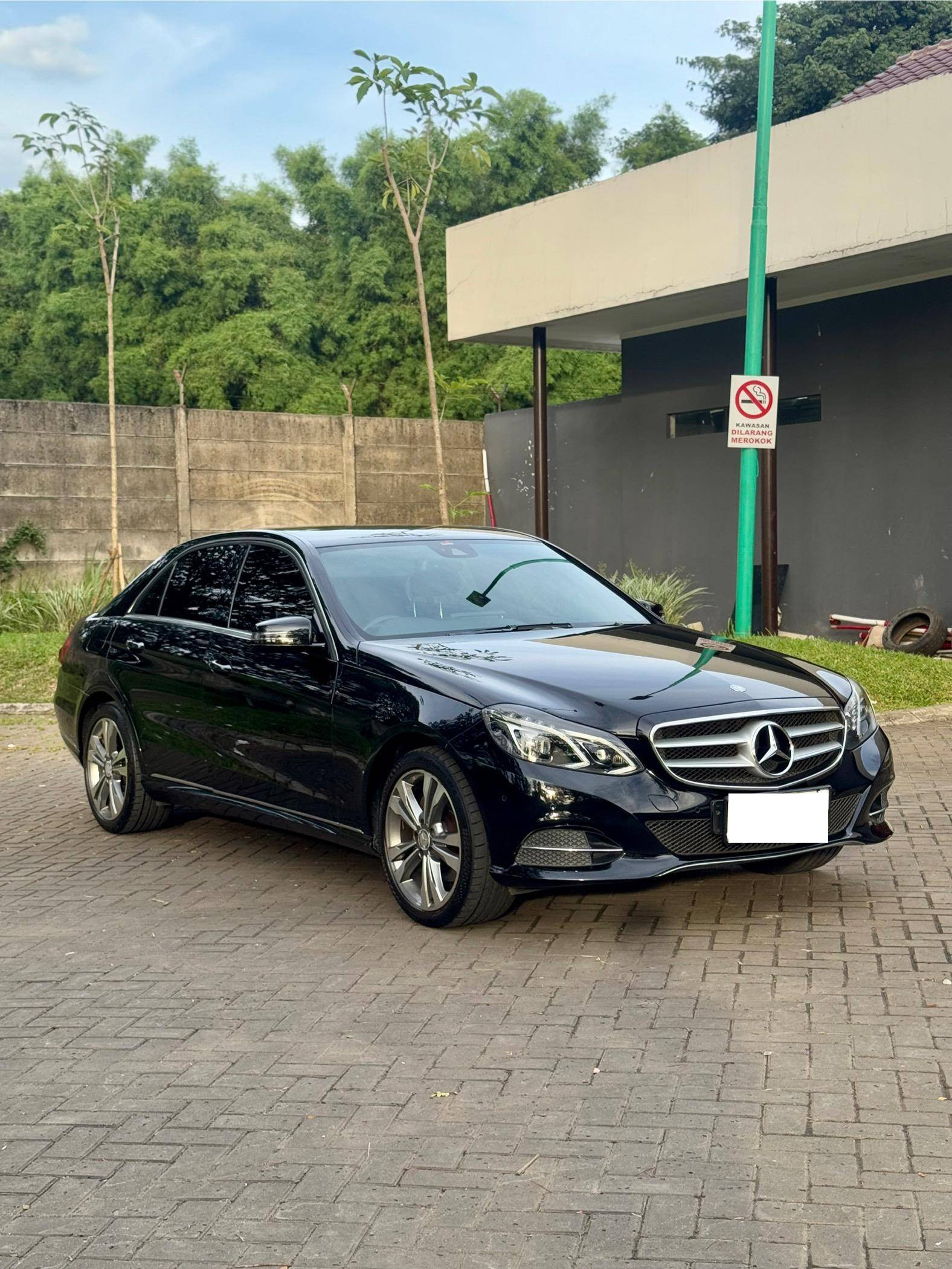 2014 Mercedes Benz E-Class  250 AVG AMG STYLE Bekas 2014 Mercedes Benz E-Class  250 AVG AMG STYLE Bekas