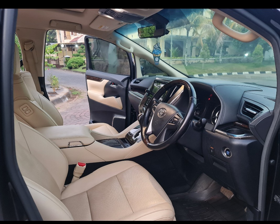 2019 Toyota Alphard  2.5 G A/T 2019 Toyota Alphard  2.5 G A/T
