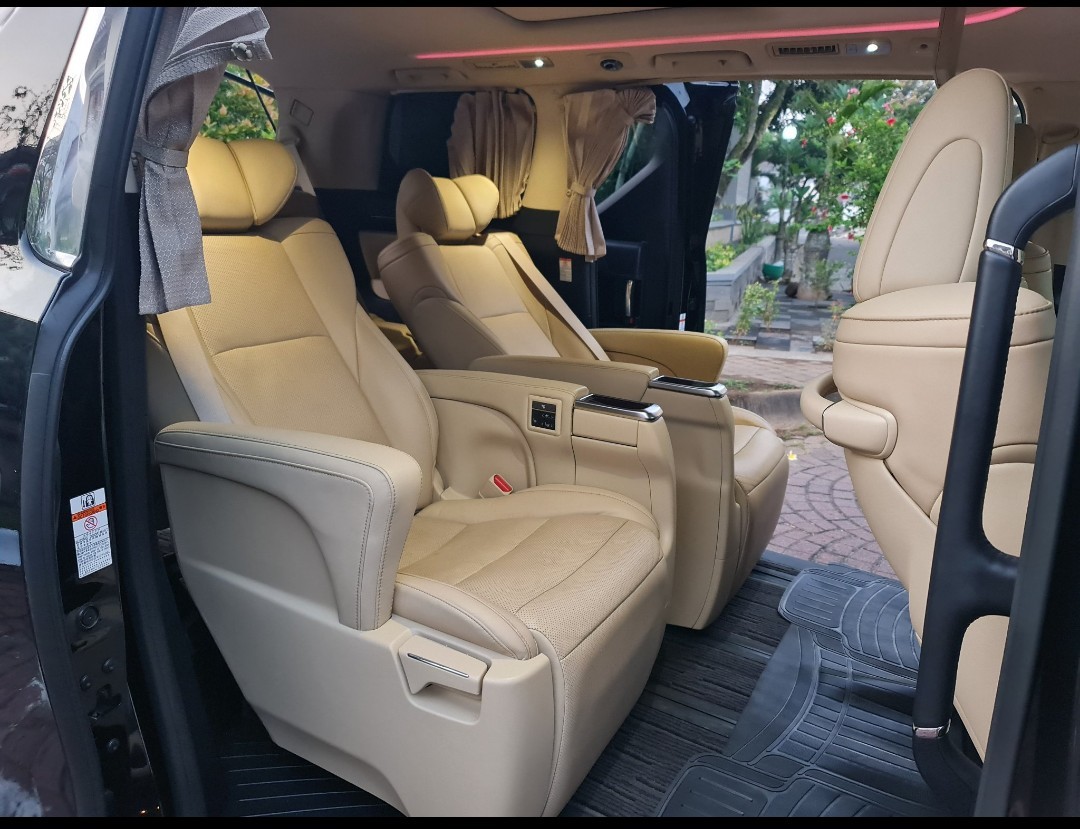 2019 Toyota Alphard  2.5 G A/T 2019 Toyota Alphard  2.5 G A/T
