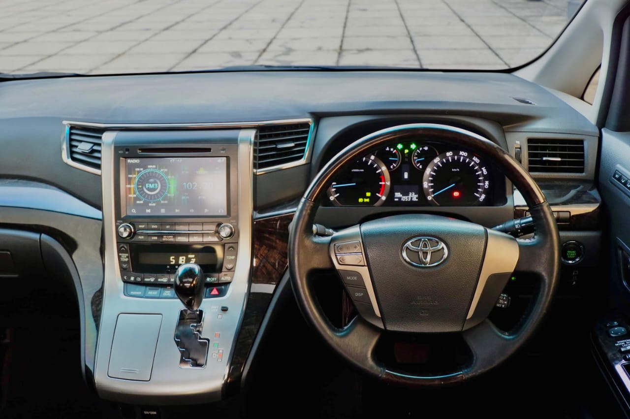 2014 Toyota Vellfire 2014 Toyota Vellfire