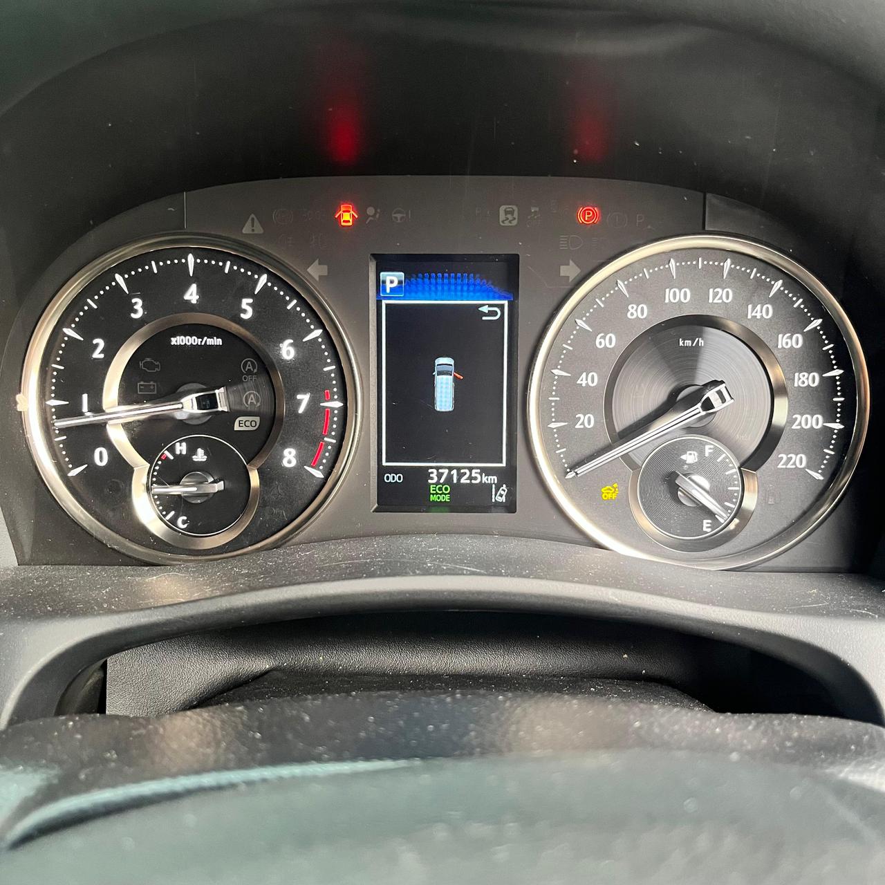 2015 Lexus LM 2015 Lexus LM