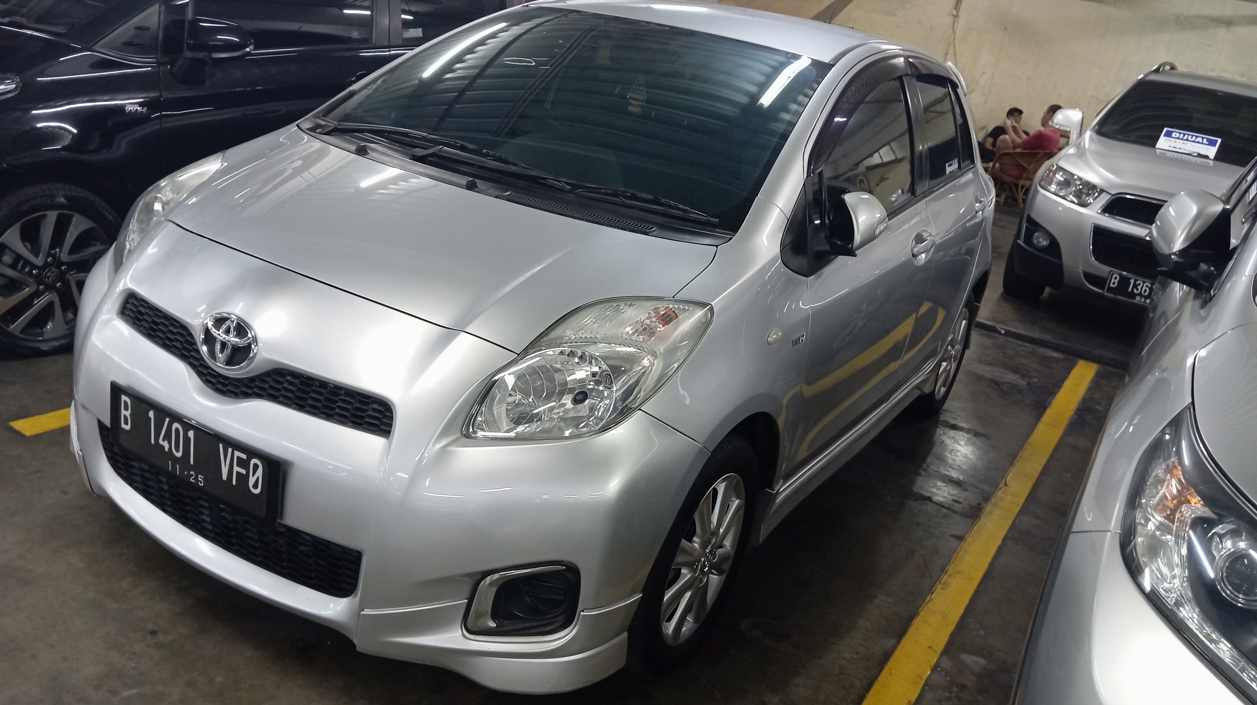 2012 Toyota Yaris 2012 Toyota Yaris