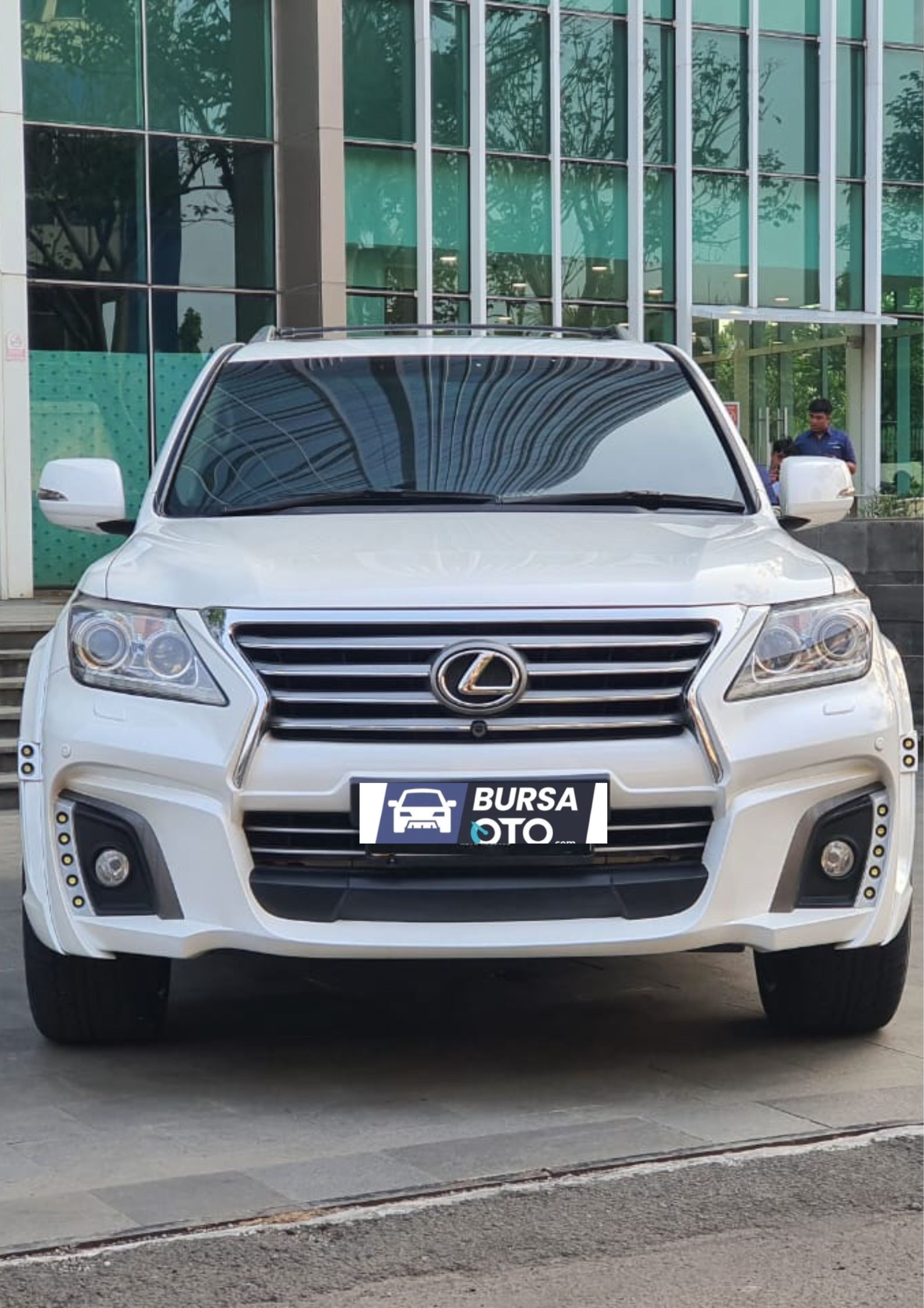 2013 Lexus LX 570 Bekas 2013 Lexus LX 570 Bekas