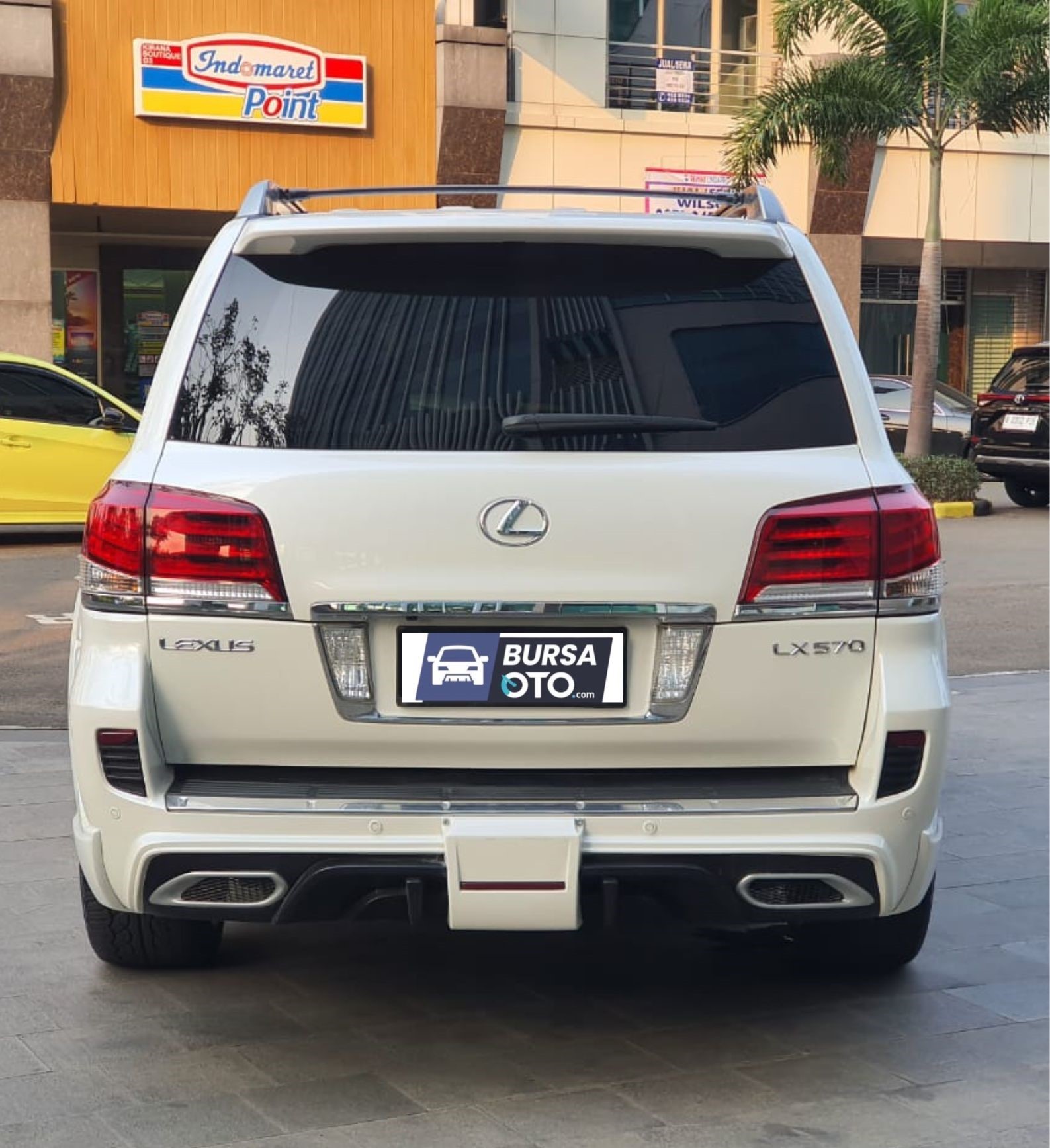 2013 Lexus LX 570 2013 Lexus LX 570