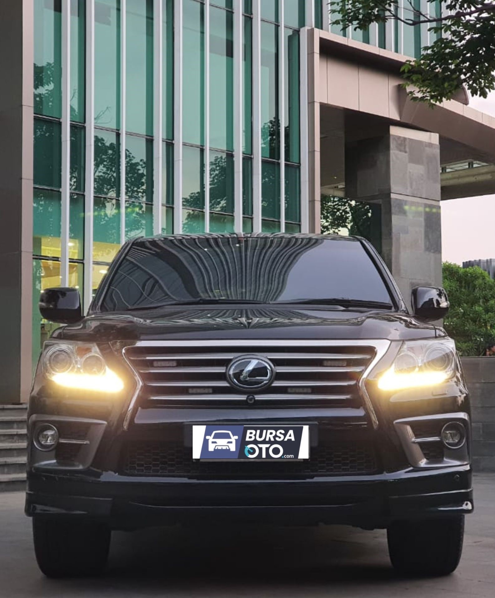 Second Hand 2014 Lexus LX Second Hand 2014 Lexus LX