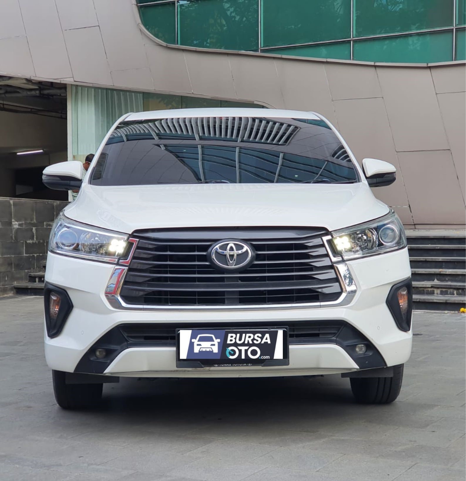 Second Hand 2021 Toyota Innova Second Hand 2021 Toyota Innova