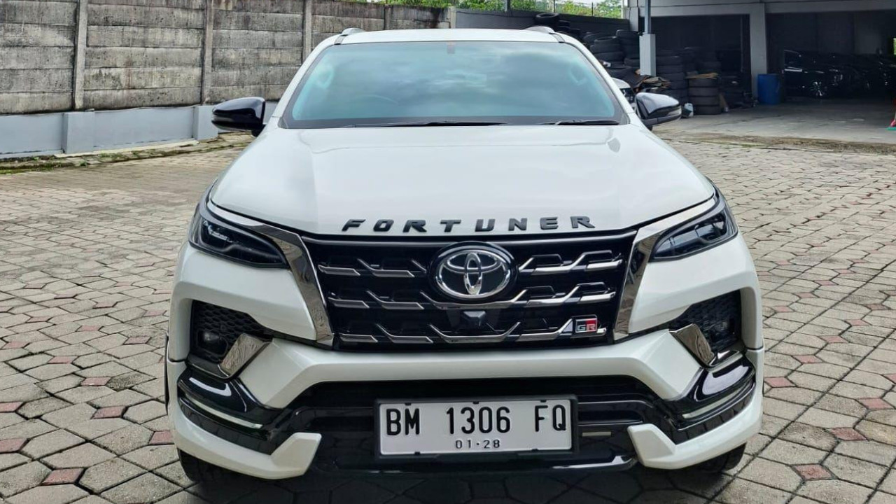2022 Toyota Fortuner 2.8 VRZ 4x4 AT GR Sport