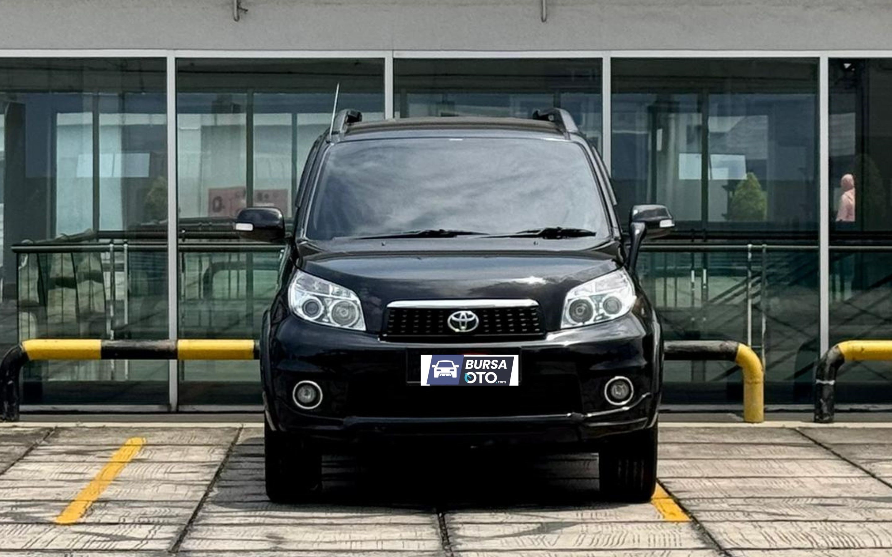 Second Hand 2015 Toyota Rush Second Hand 2015 Toyota Rush