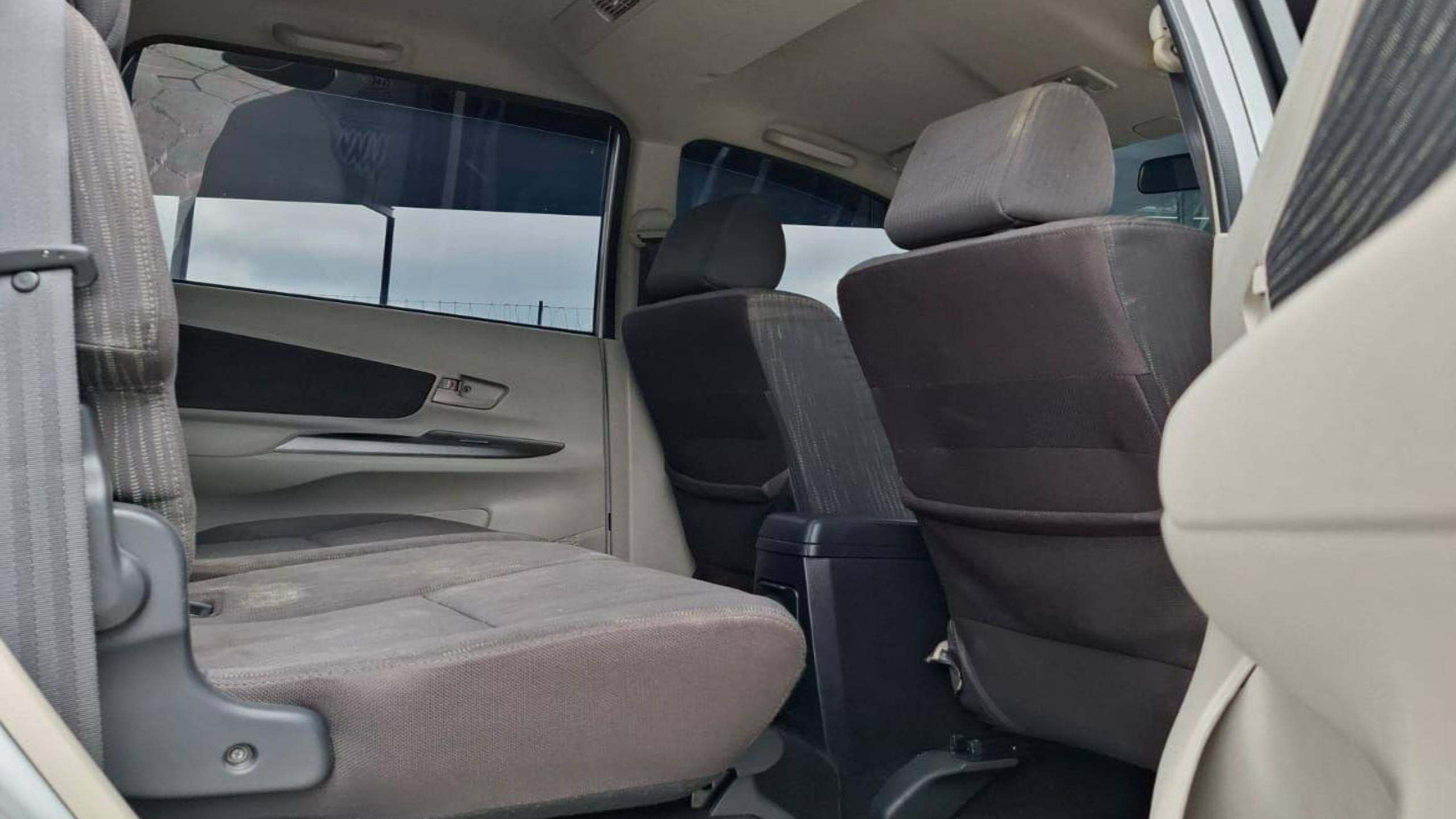 2021 Daihatsu Grand Xenia 2021 Daihatsu Grand Xenia