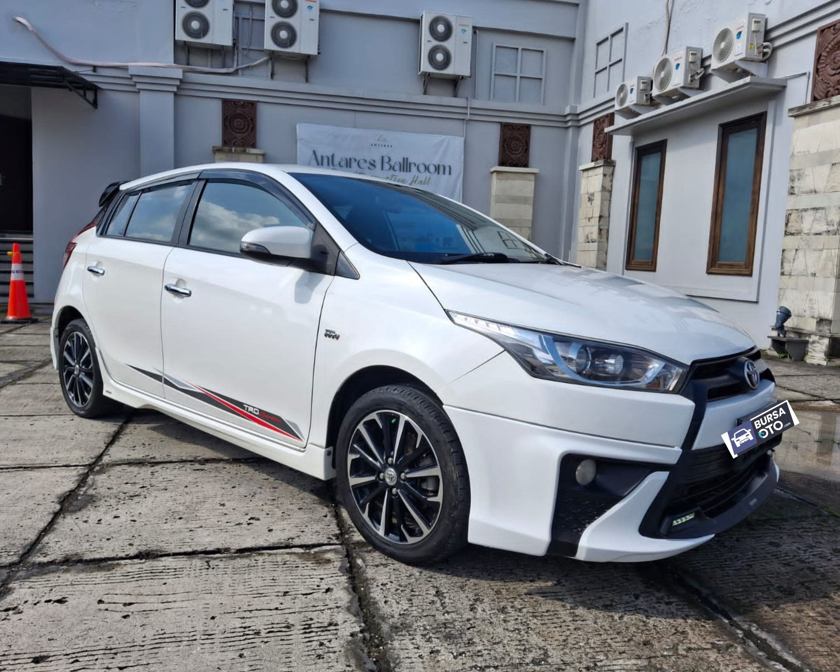 2017 Toyota Yaris S TRD 1.5L AT Bekas 2017 Toyota Yaris S TRD 1.5L AT Bekas