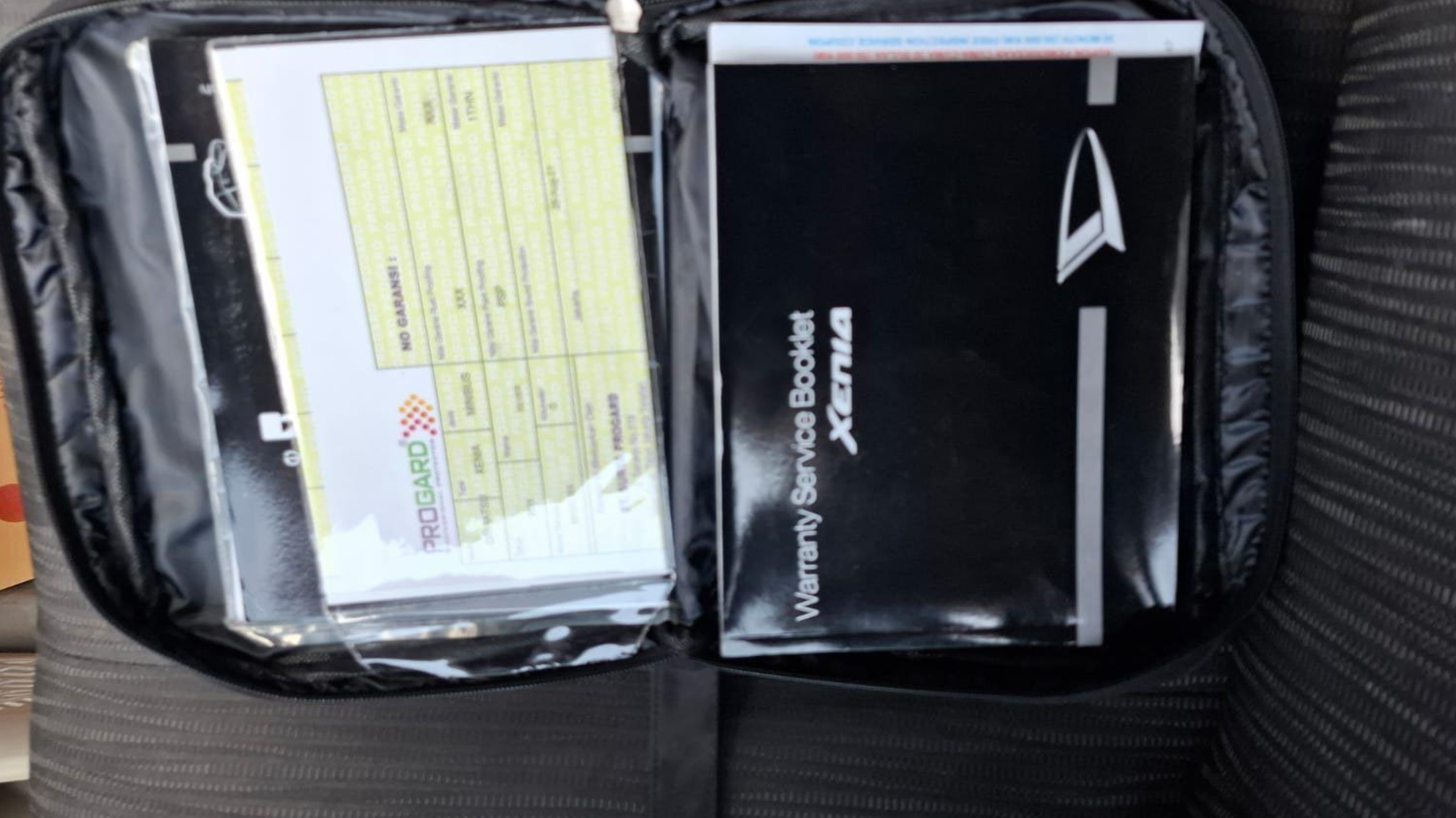 2021 Daihatsu Grand Xenia 2021 Daihatsu Grand Xenia