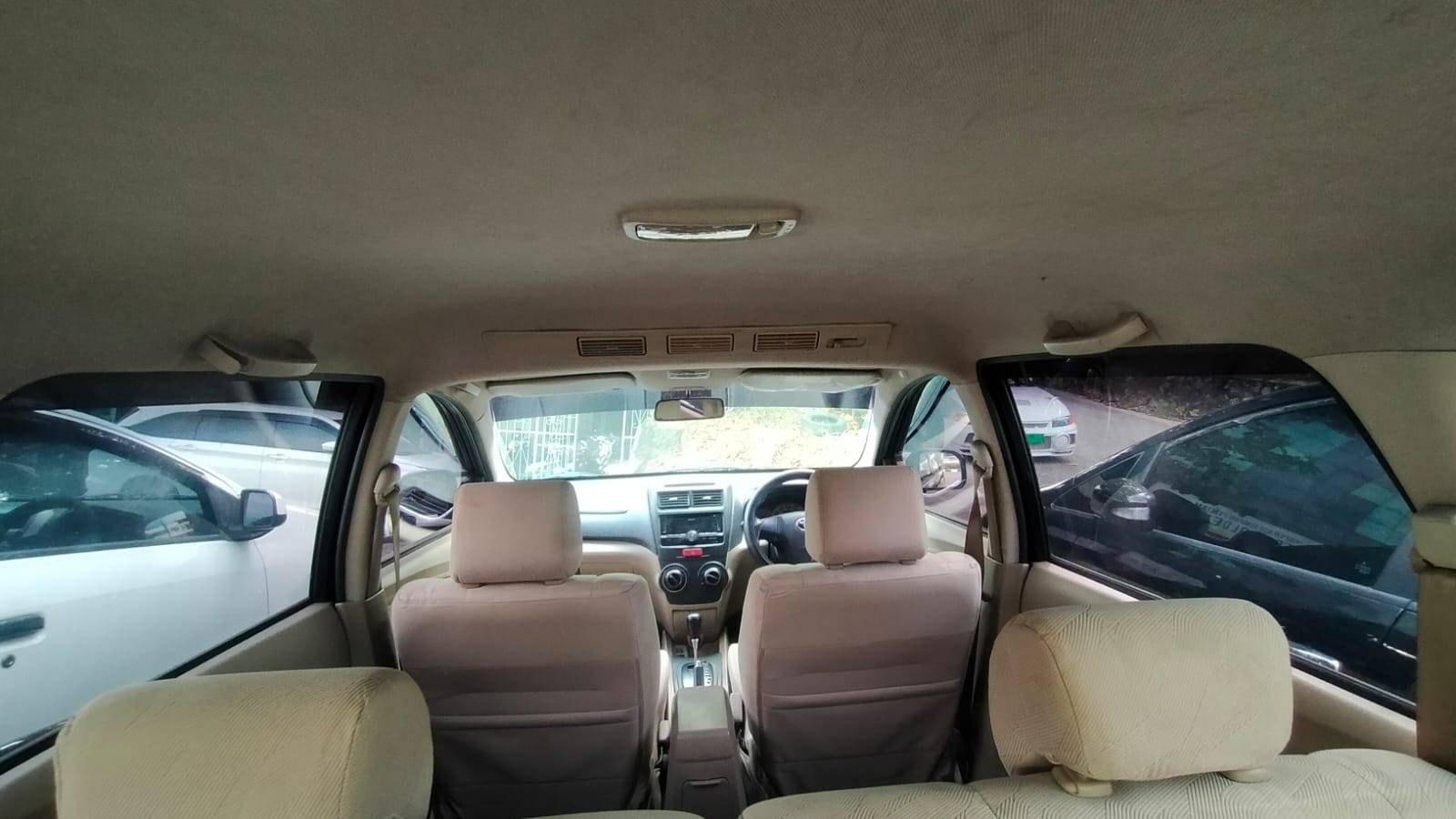 2013 Toyota Avanza G 1.3L AT 2013 Toyota Avanza G 1.3L AT