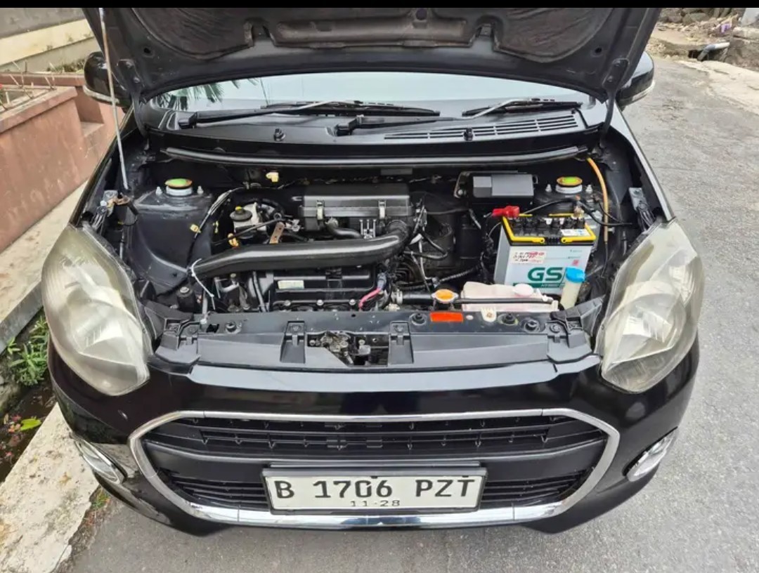 2013 Daihatsu Ayla  1.0 X MT 2013 Daihatsu Ayla  1.0 X MT