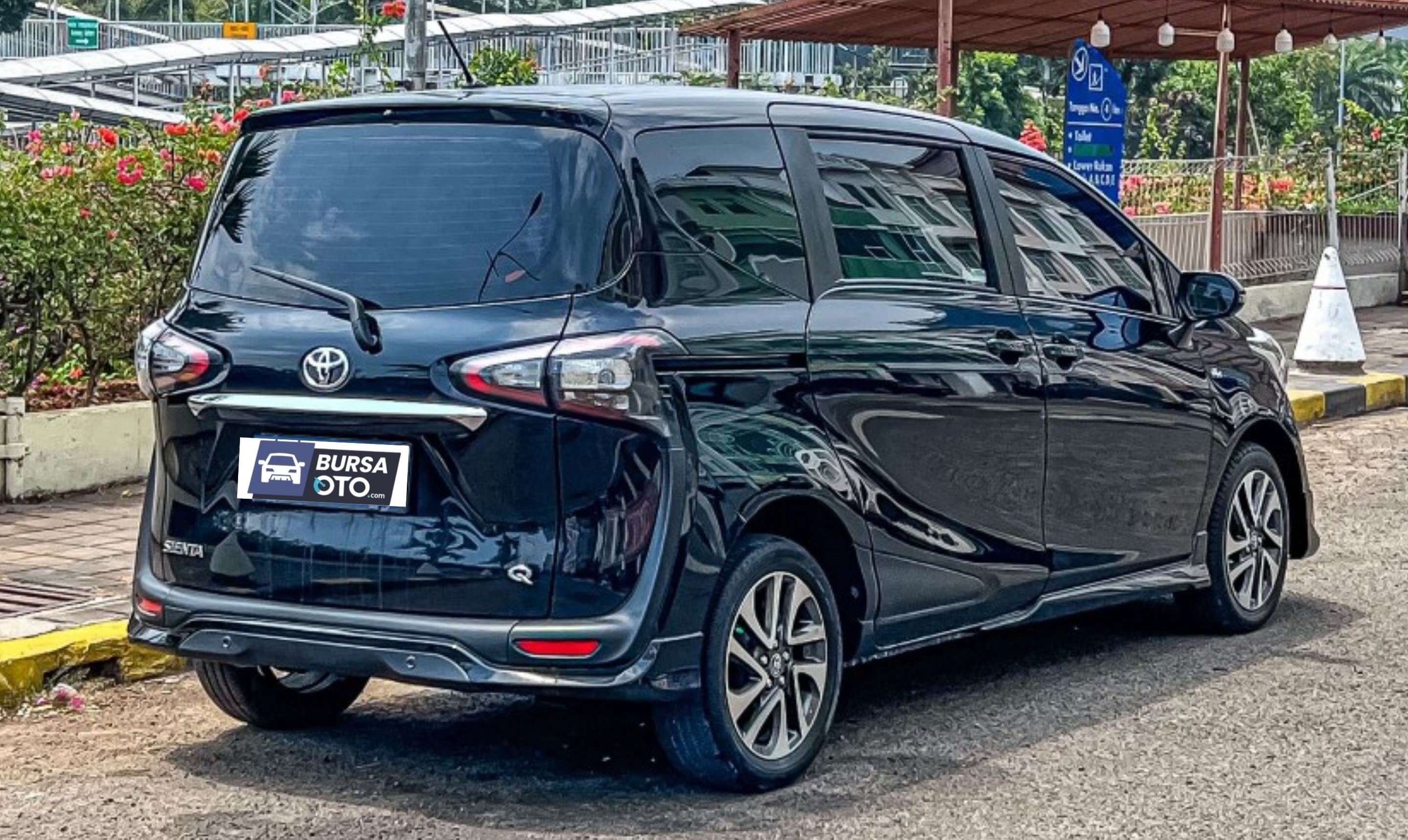 2017 Toyota Sienta 2017 Toyota Sienta