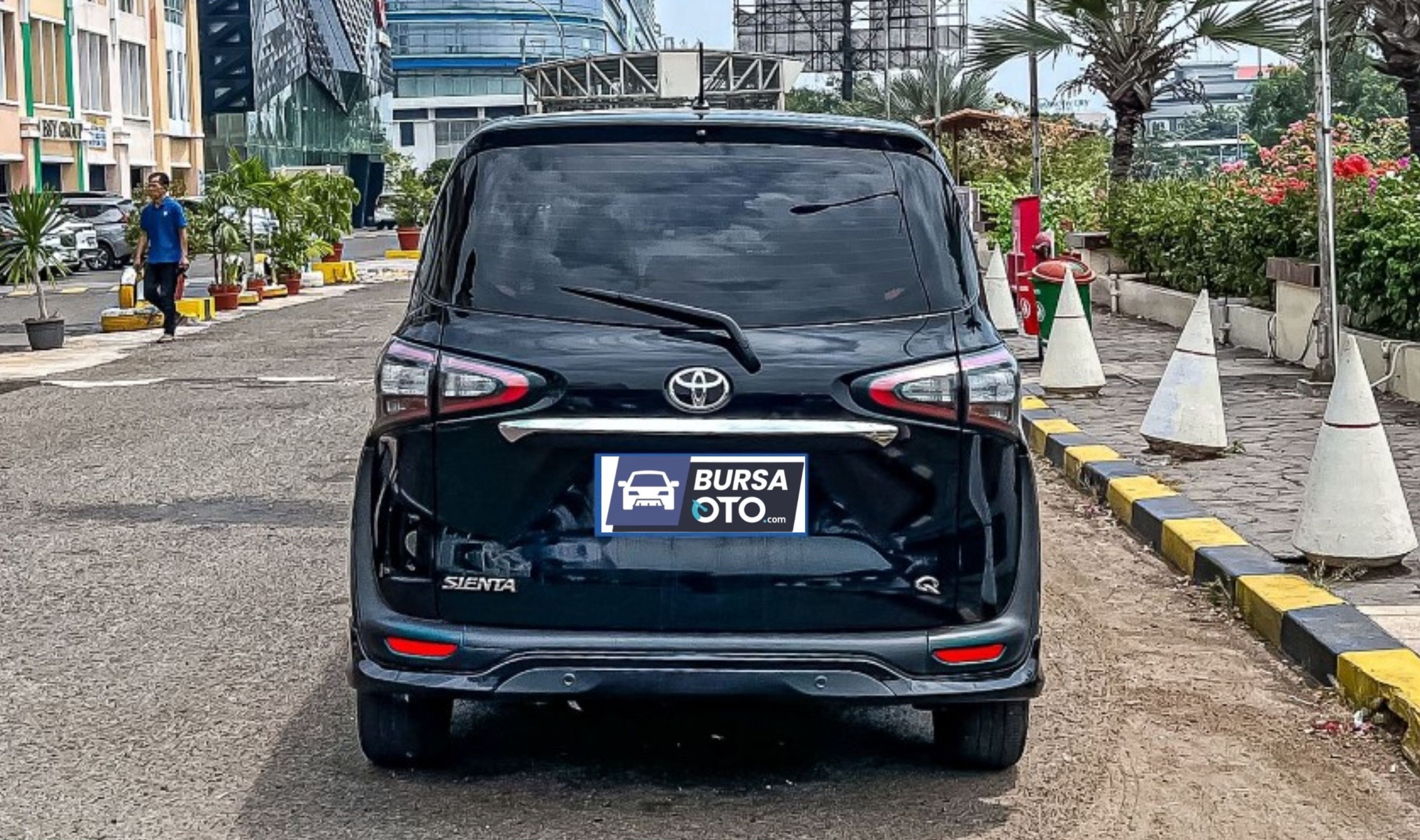 2017 Toyota Sienta 2017 Toyota Sienta