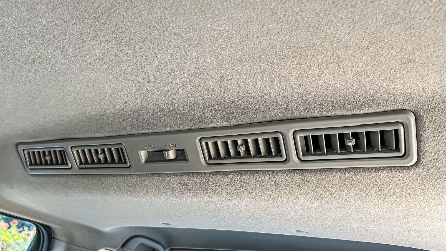 2017 Toyota Sienta 2017 Toyota Sienta