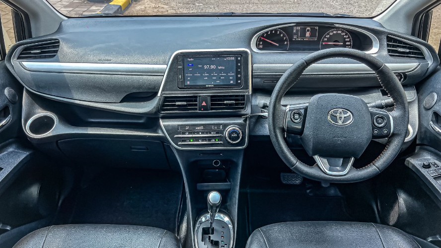 2017 Toyota Sienta 2017 Toyota Sienta