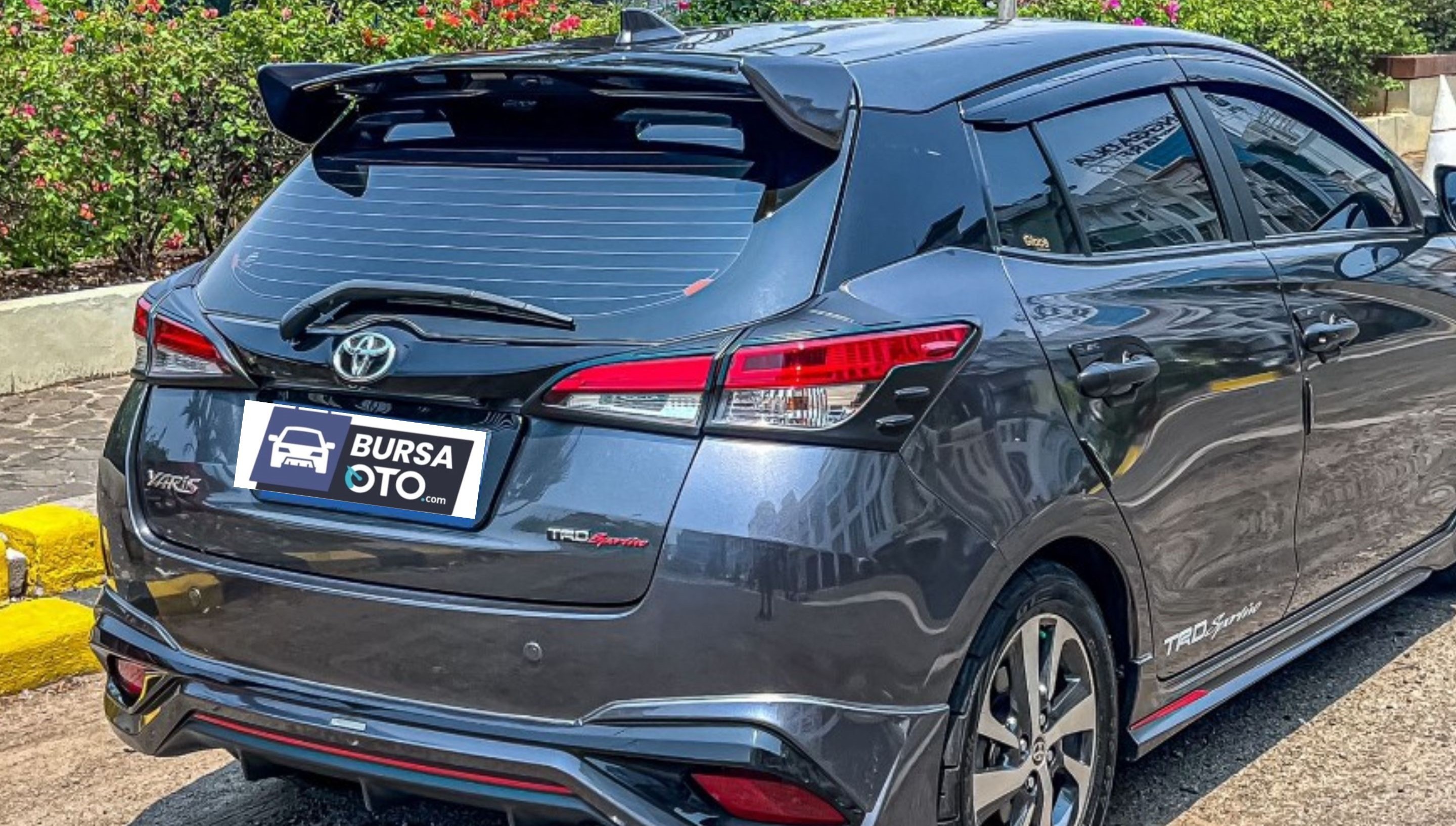 2021 Toyota Yaris 2021 Toyota Yaris