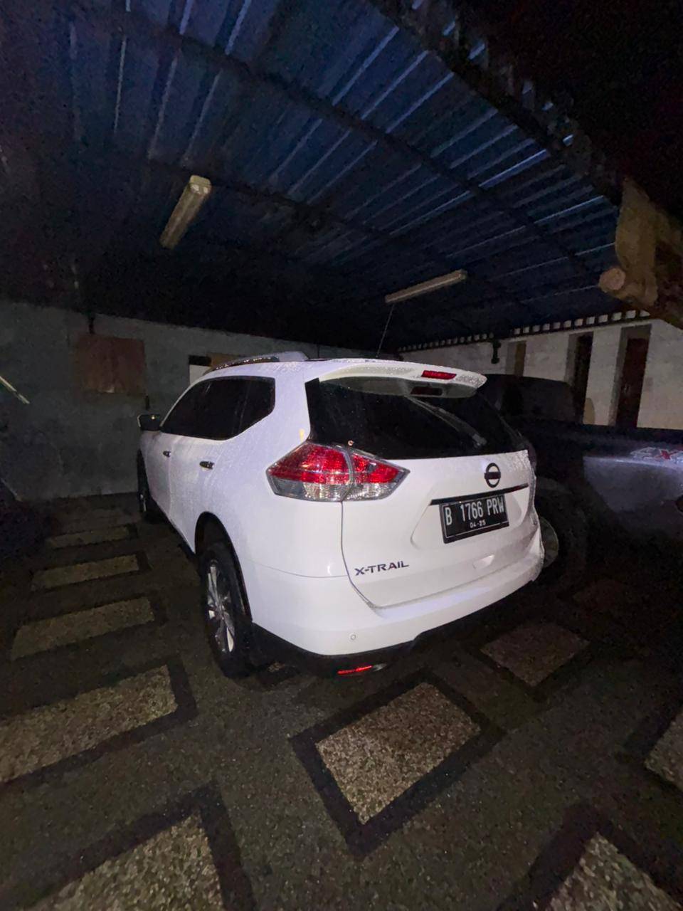 2015 Nissan X Trail 2.5L CVT AT 2015 Nissan X Trail 2.5L CVT AT