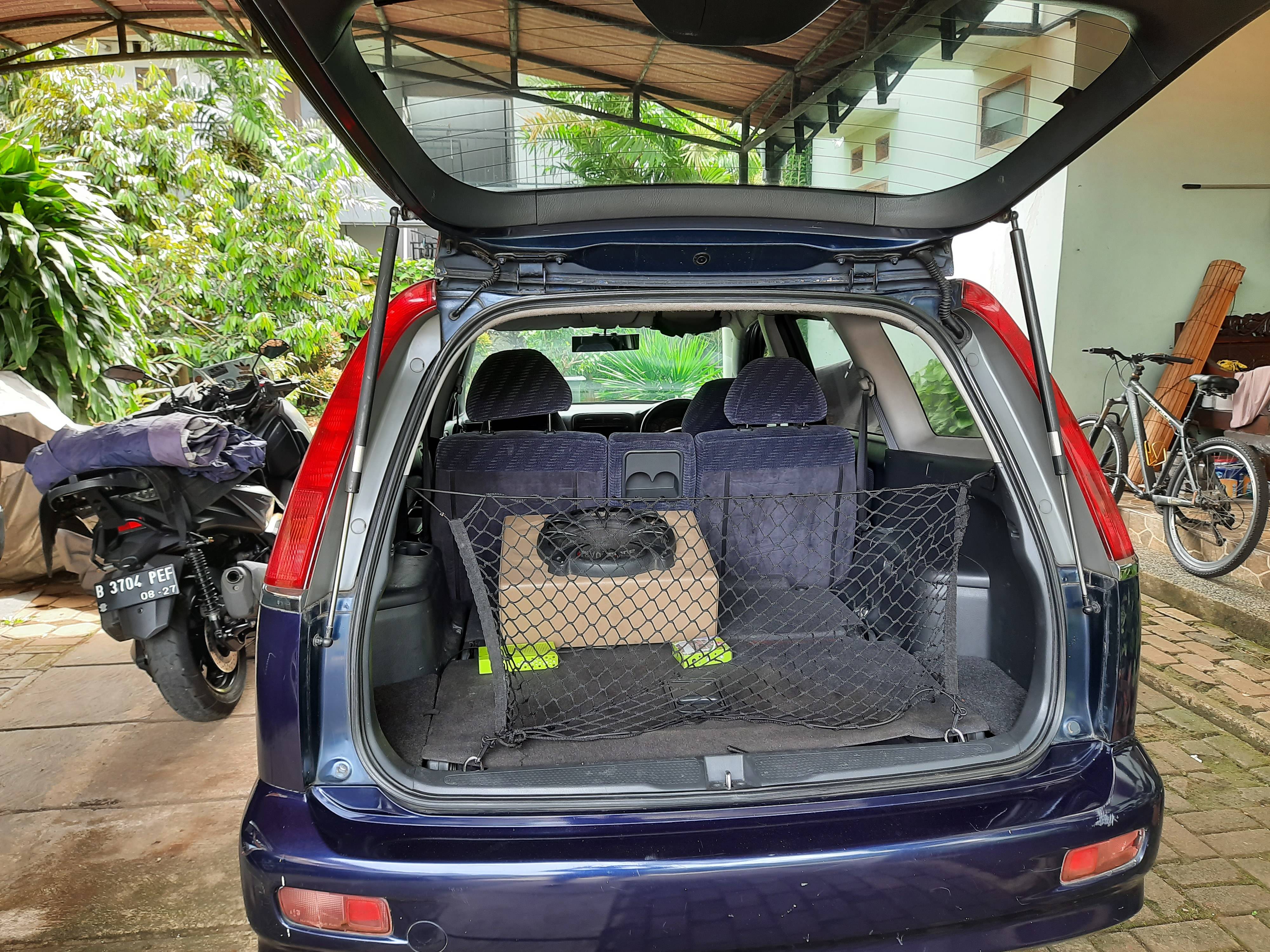 2002 Honda Stream T:1.7 M/T 2002 Honda Stream T:1.7 M/T