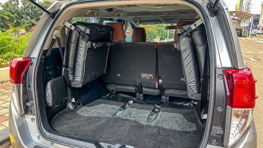 2017 Toyota Kijang Innova 2017 Toyota Kijang Innova